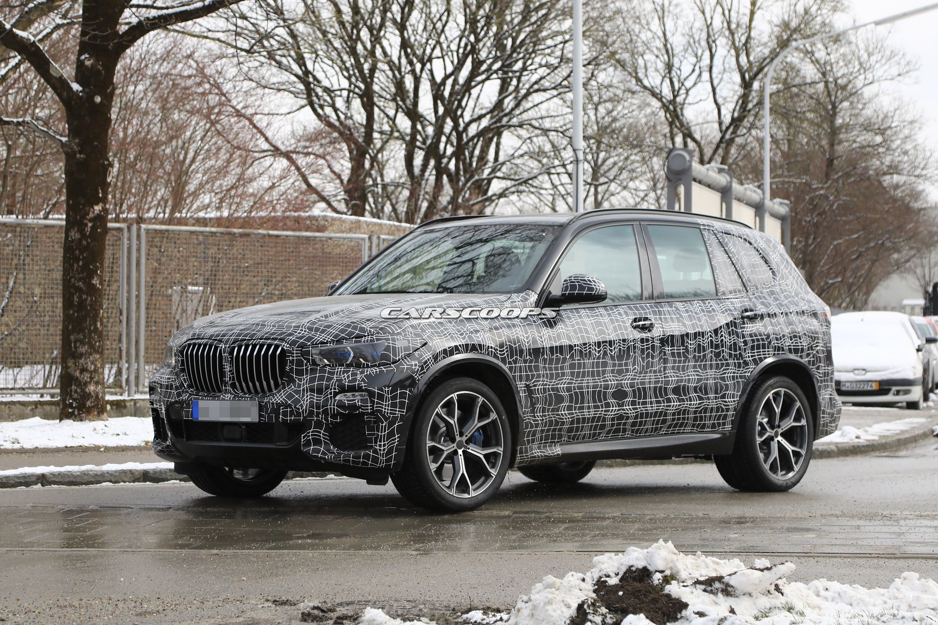 2019-BMW-X5-Spy-Shots-22 2019 BMW X5: What It’ll Look Like, Specs, Release Date And More