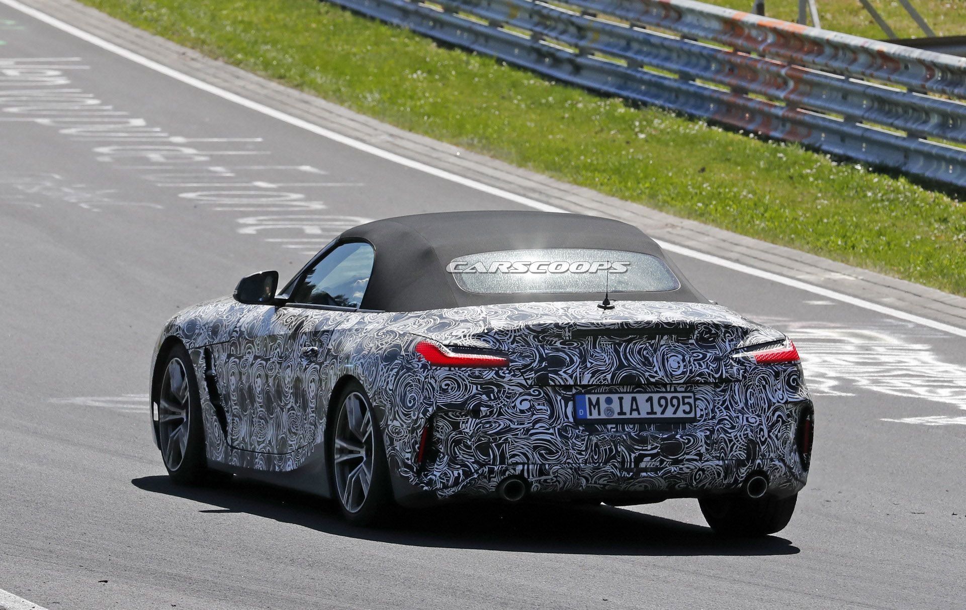 2019-BMW-Z4-Roadster-15 2019 BMW Z4 Interior Uncovered, Has New Audi-Like Digital Instrument Cluster