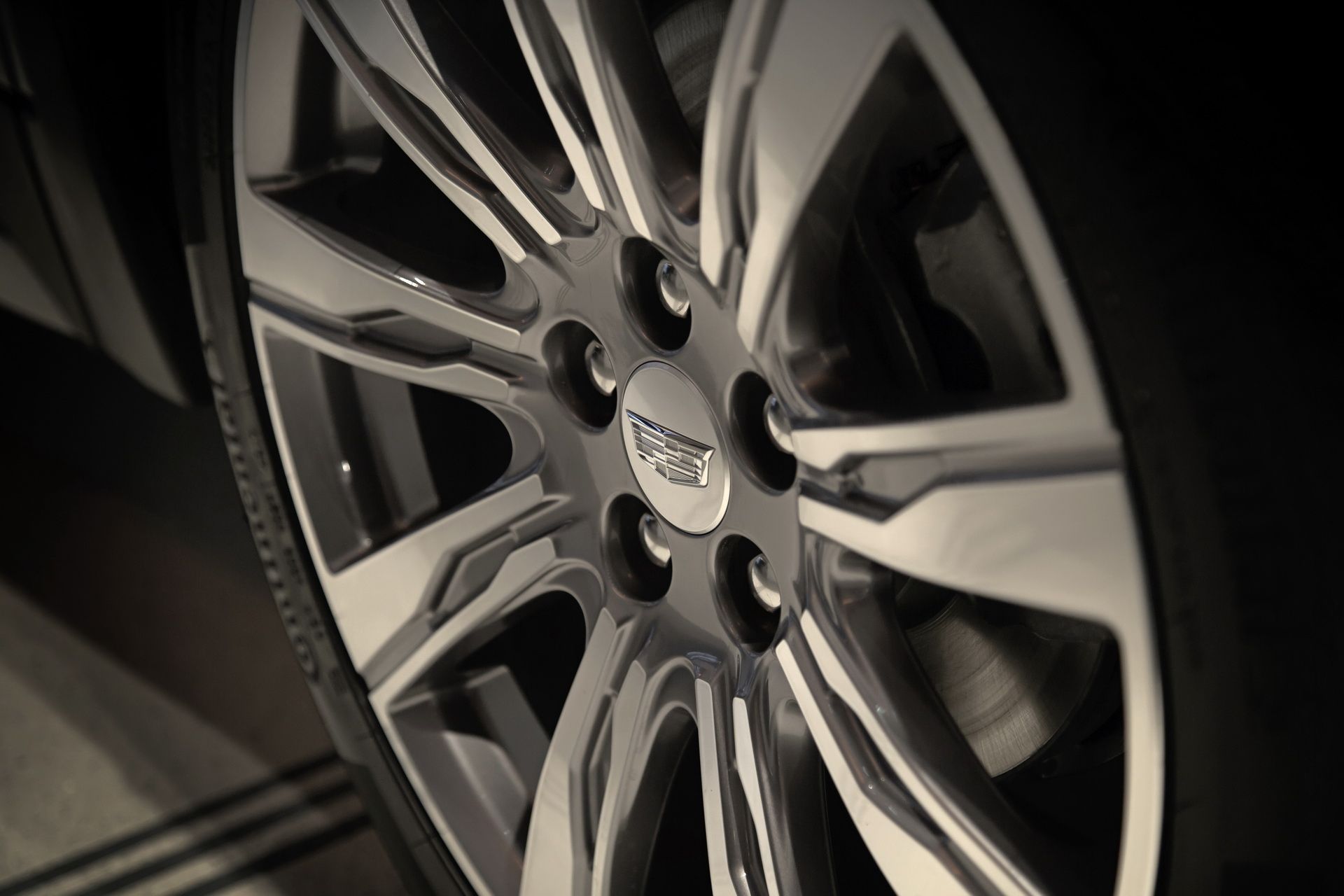 2019-Cadillac-XT4-04 2019 Cadillac XT4 Priced From $41,900 In Canada, Sales Begin This Fall