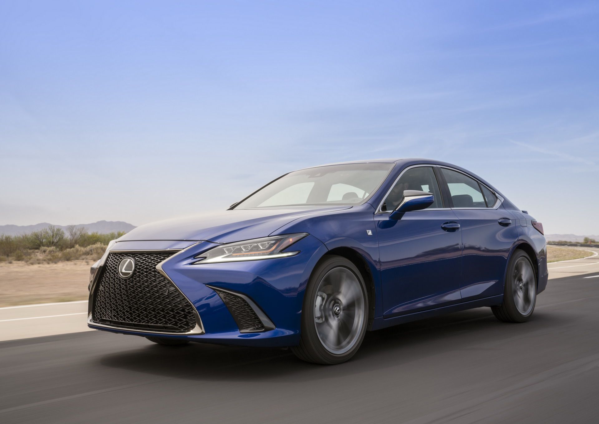 2019-Lexus-ES-2 2019 Lexus ES Arrives With Sleeker Design, New Tech