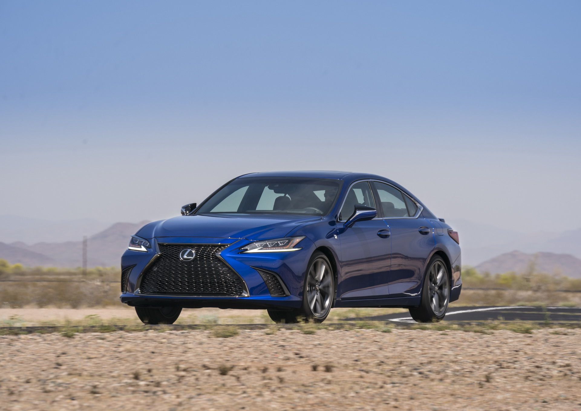 2019-Lexus-ES-3 2019 Lexus ES Arrives With Sleeker Design, New Tech