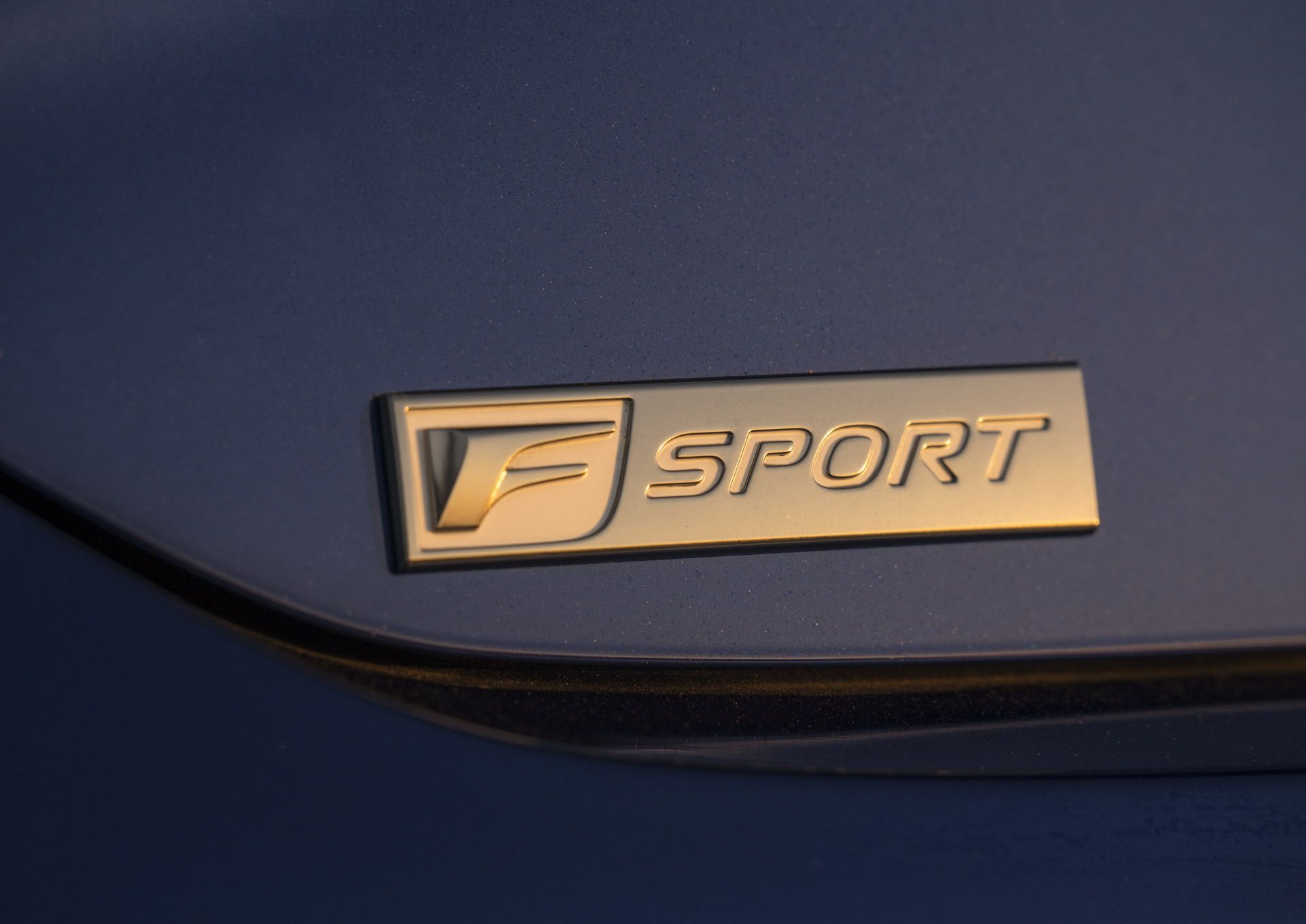 2019-Lexus-ES-7 2019 Lexus ES Arrives With Sleeker Design, New Tech