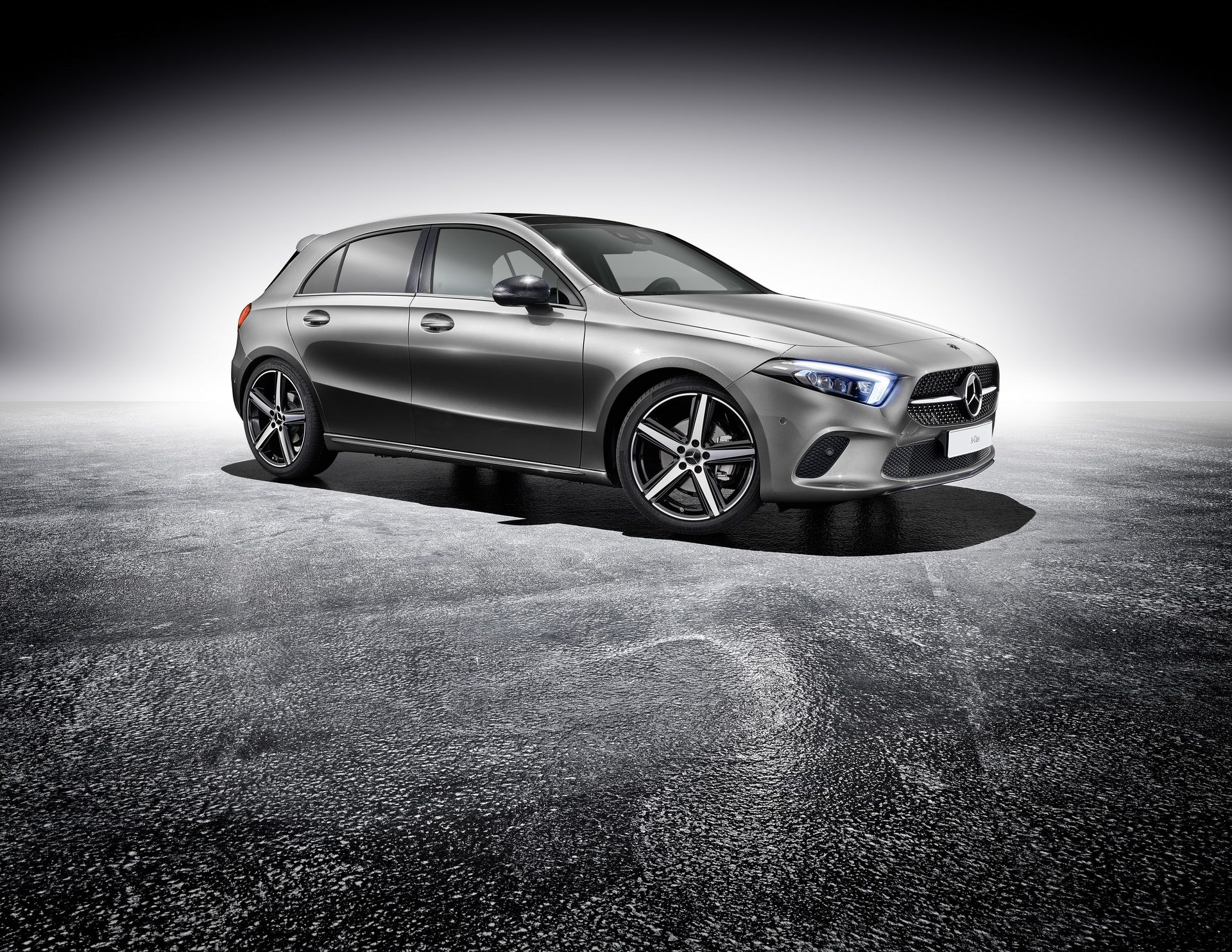 2019-mercedes-a-class-accessories-6 Make Your New A-Class Look Better With Genuine Mercedes Parts