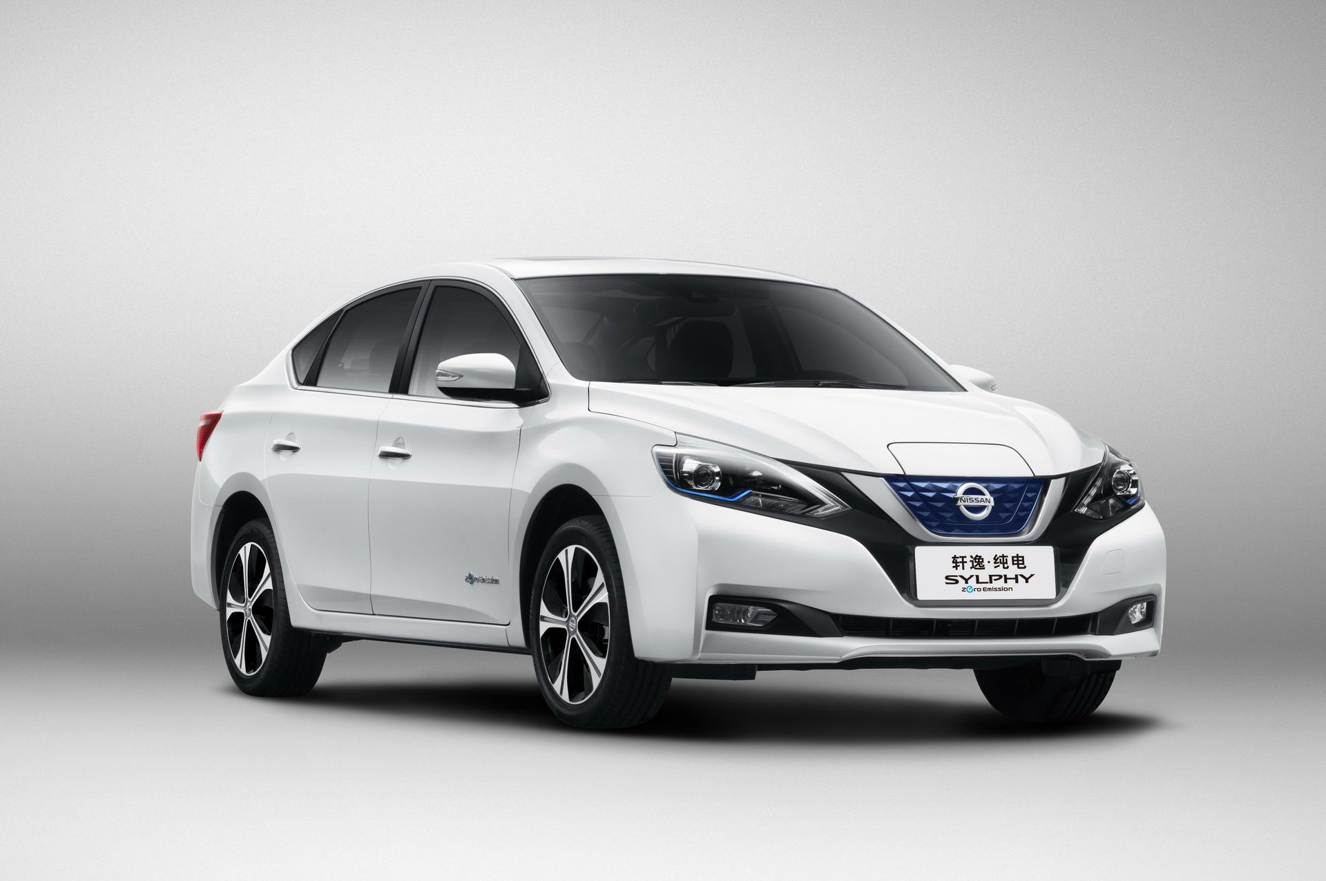 2019-nissan-sylphy-ev-9 New Nissan Sylphy Is A Leaf-Based EV With 338Km Of Range