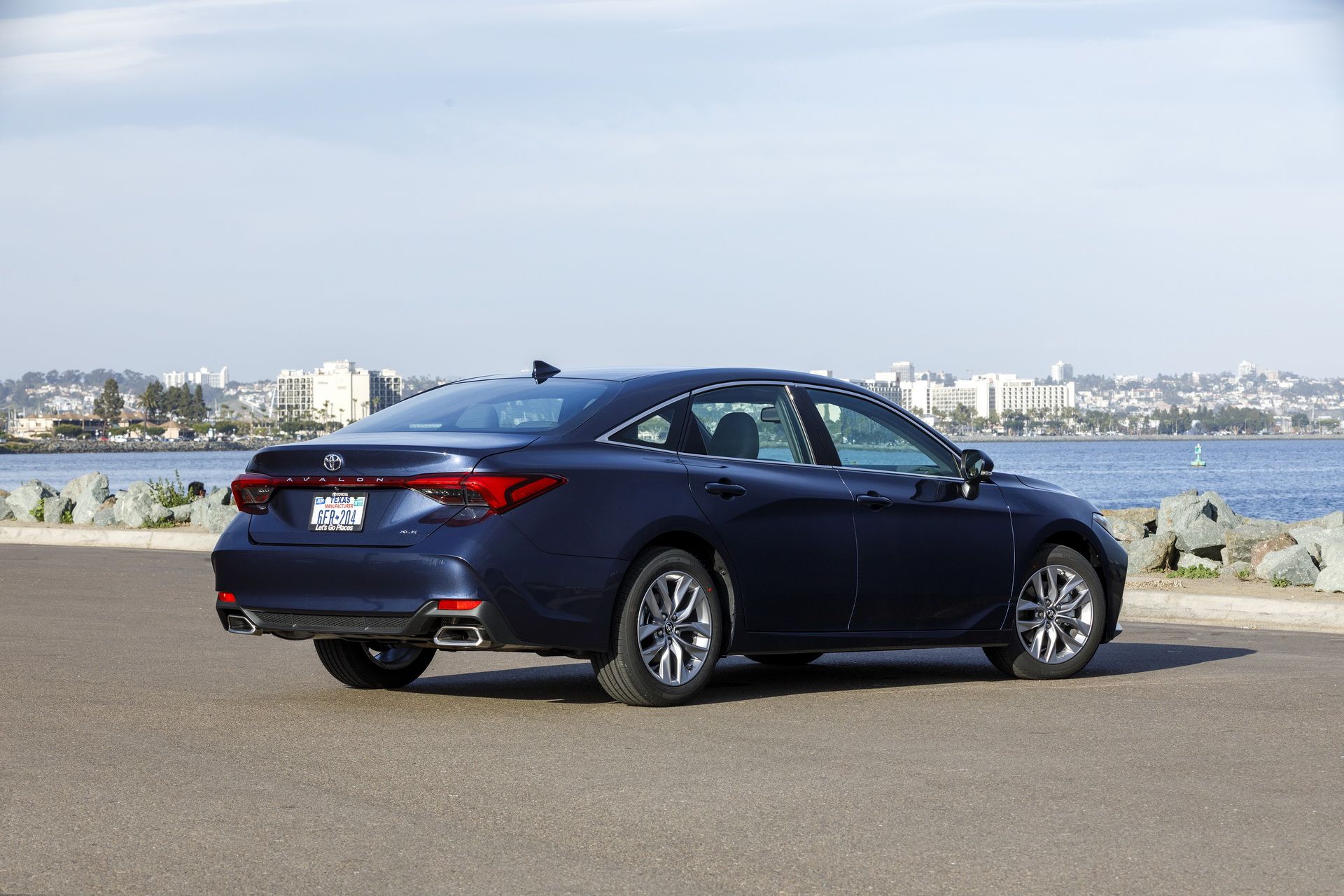 2019-toyota-avalon-pricing-specs-13 2019 Toyota Avalon: Full Pricing Details, Starts From $35,500