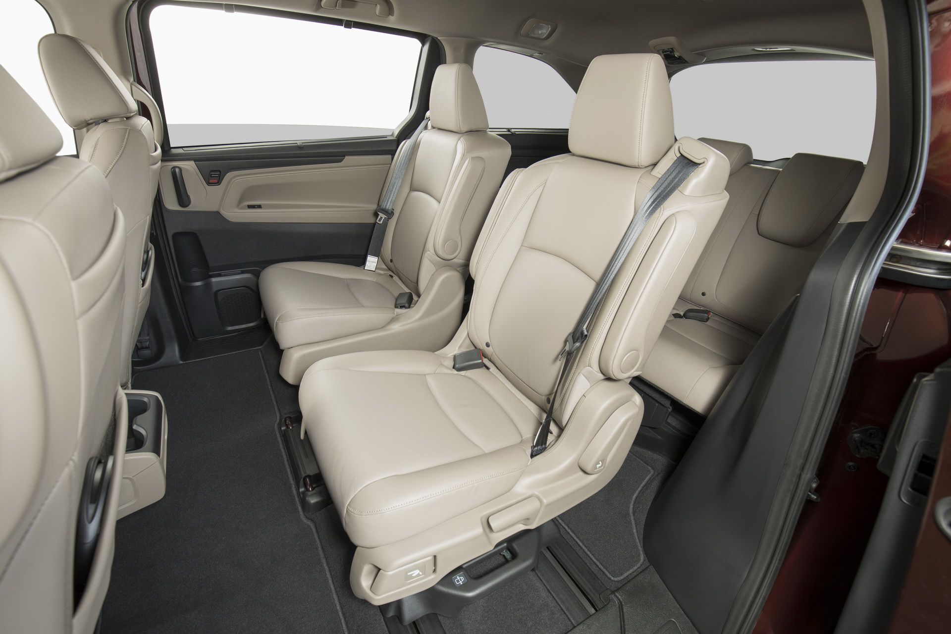 2019_Honda_Odyssey_19 2019 Honda Odyssey Goes On Sale, Priced From $31,065