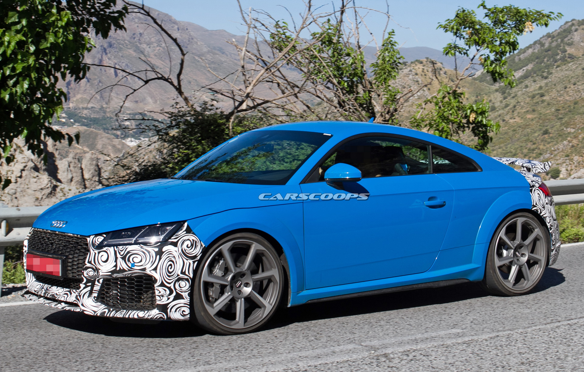 audi-tt-rs-facelift-spy-6 2019 Audi TT-RS Drops More Camo To Show Facelift Form