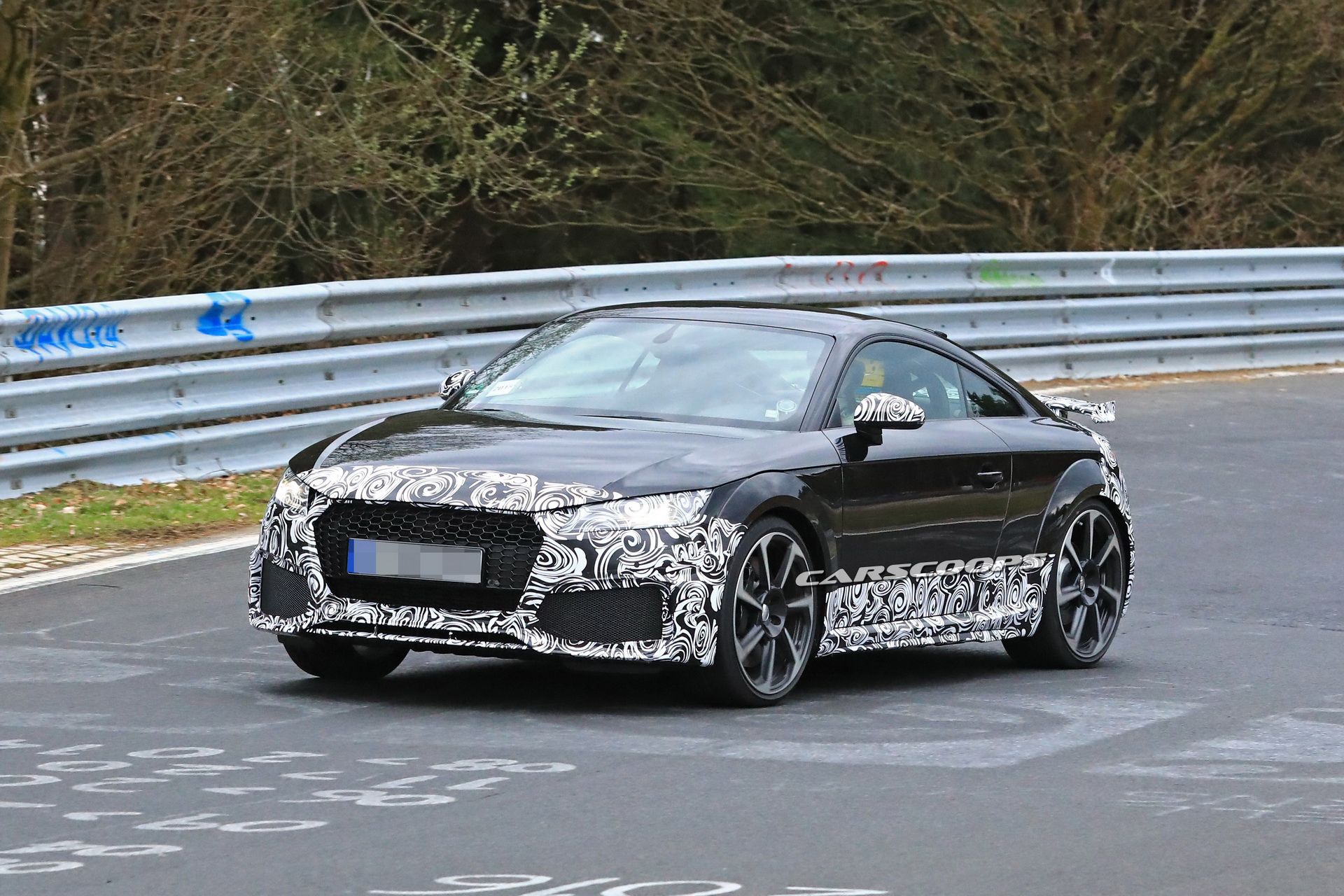 audi-tt-rs-facelift-spy-21 2019 Audi TT-RS Drops More Camo To Show Facelift Form