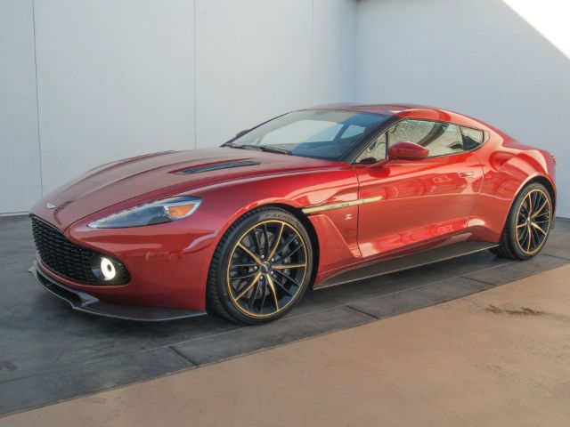 ASTON-MARTIN-VANQUISH-ZAGATO-18 Barely Driven Aston Martin Vanquish Zagato Is A $1 Million Piece Of Art