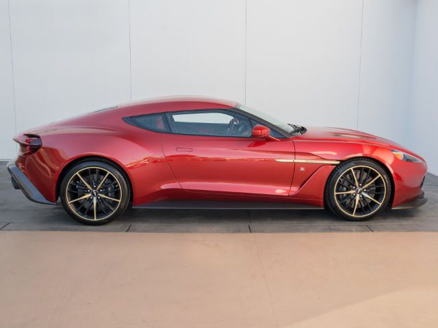 ASTON-MARTIN-VANQUISH-ZAGATO-3 Barely Driven Aston Martin Vanquish Zagato Is A $1 Million Piece Of Art