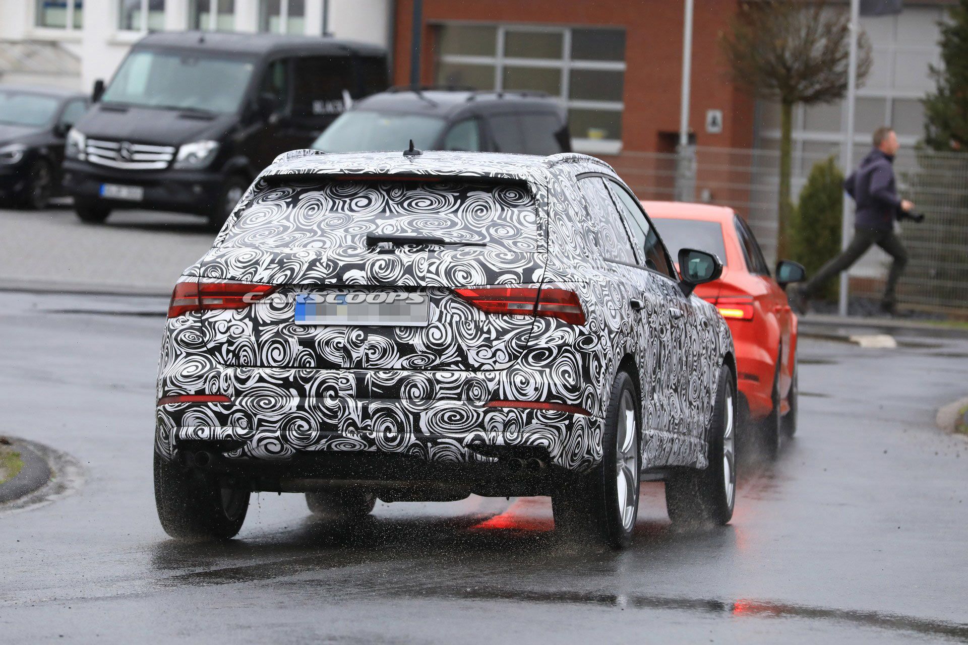 Audi-SQ3-11 Possible Audi RS Q3 Prototype Spotted With 394 HP