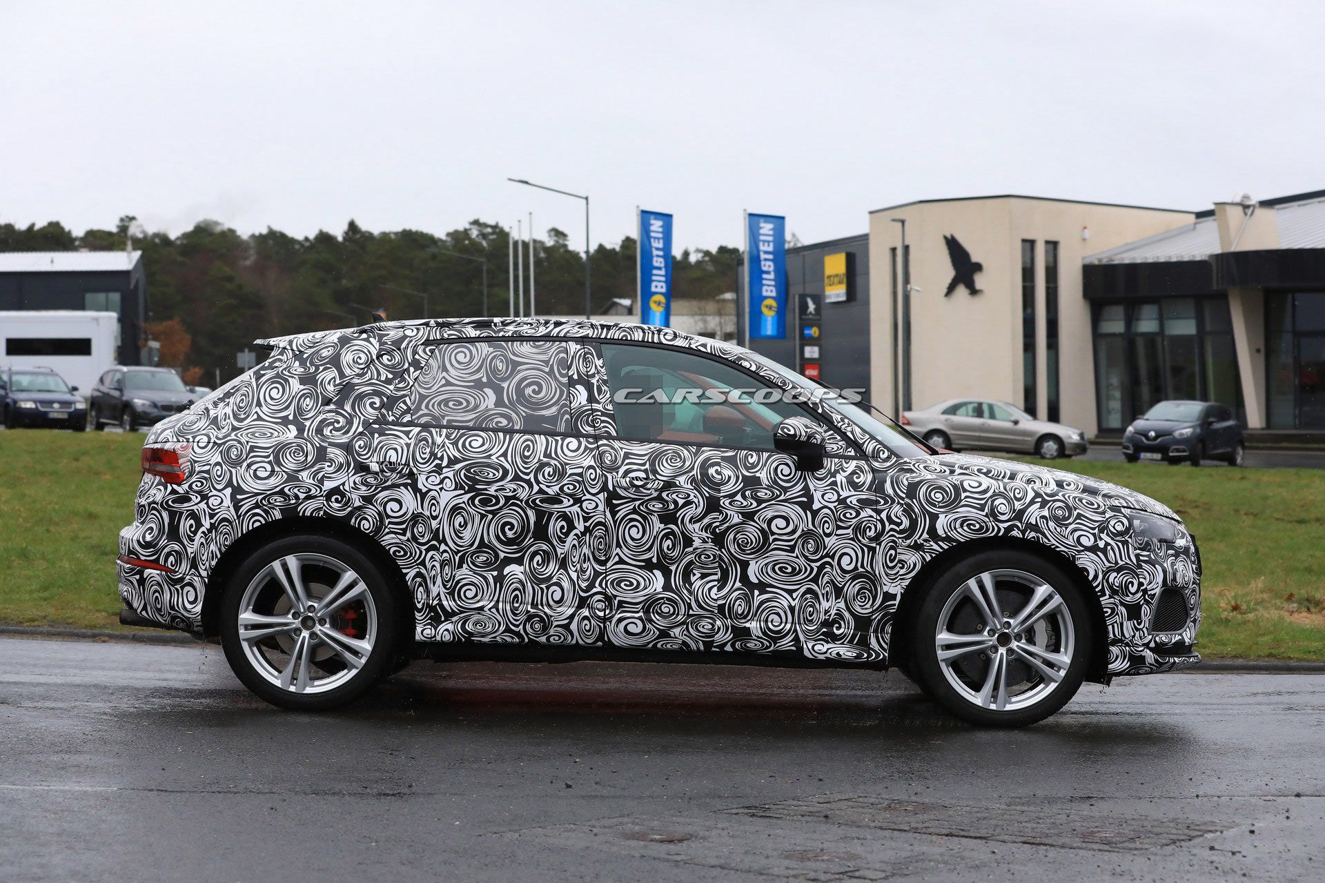 Audi-SQ3-6 Possible Audi RS Q3 Prototype Spotted With 394 HP