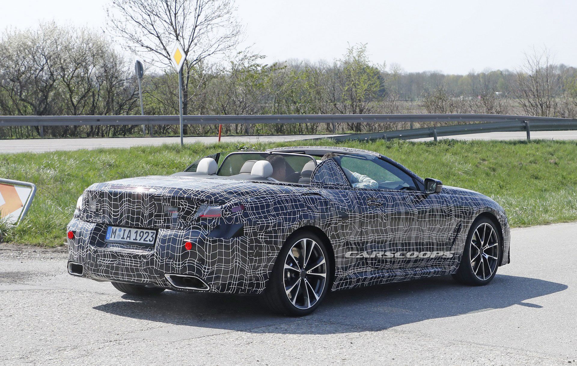 BMW-8-Series-13 2019 BMW 8-Series Convertible Drops Its Top To Welcome Spring