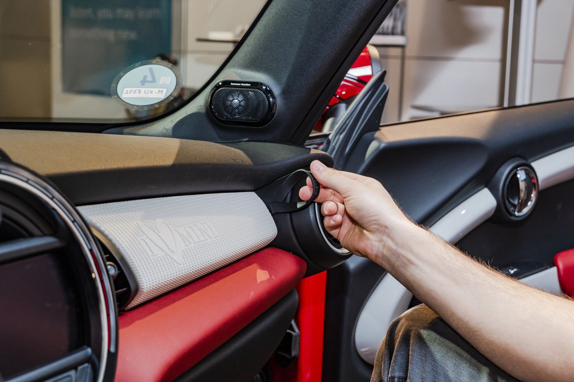 BMW-Digital-Day-26 BMW Previews Its New Digital Instrument Cluster And Infotainment System