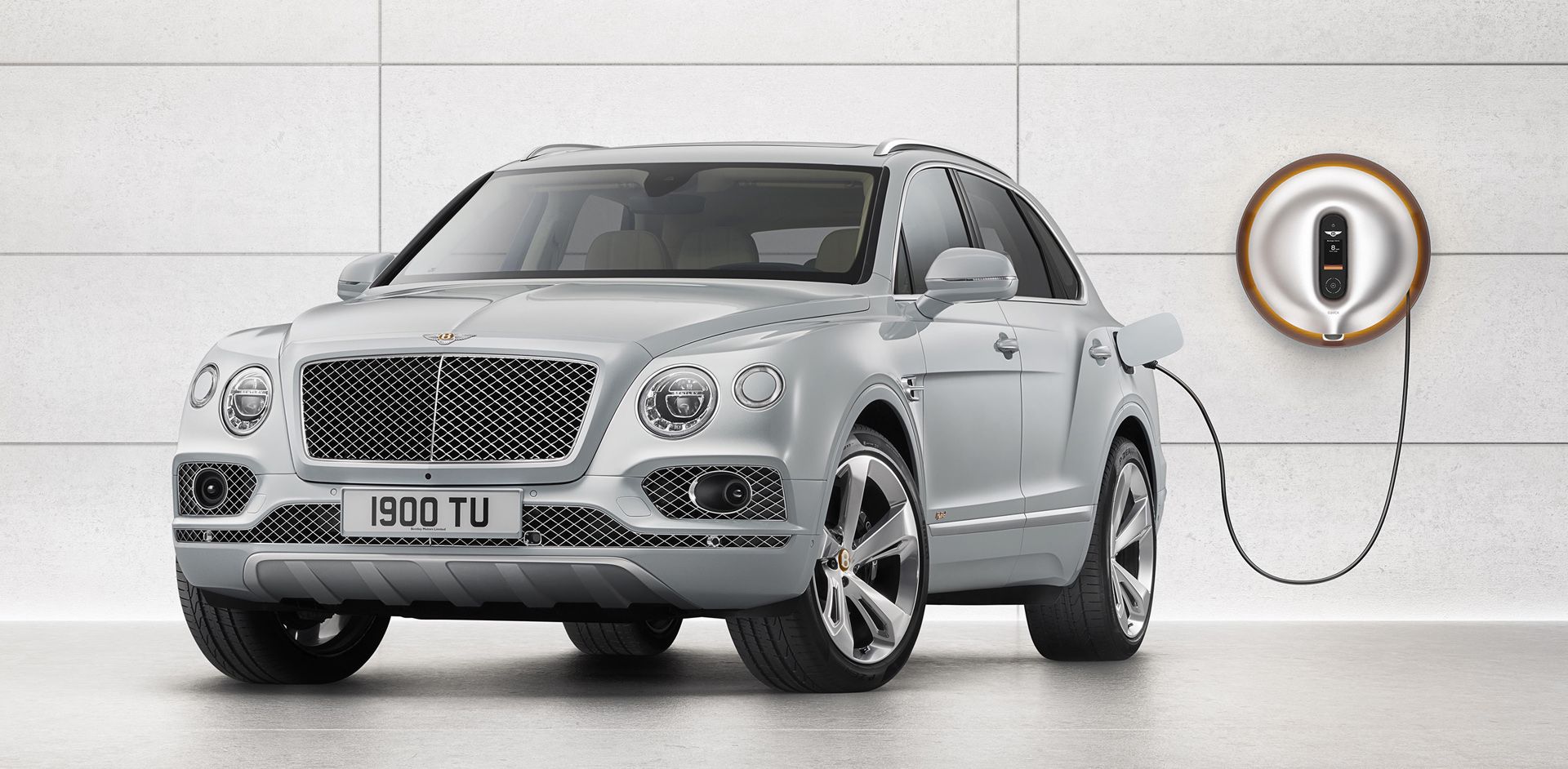 BentleyxGuo - 4 Bentley Harnesses The Power Of The Sun With The UK’s Largest Solar Parking Lot