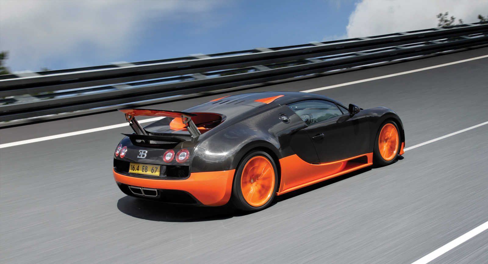 Bugatti Veyron Super Sport Why In The World Is Bugatti Not Maxing Out The Chiron?