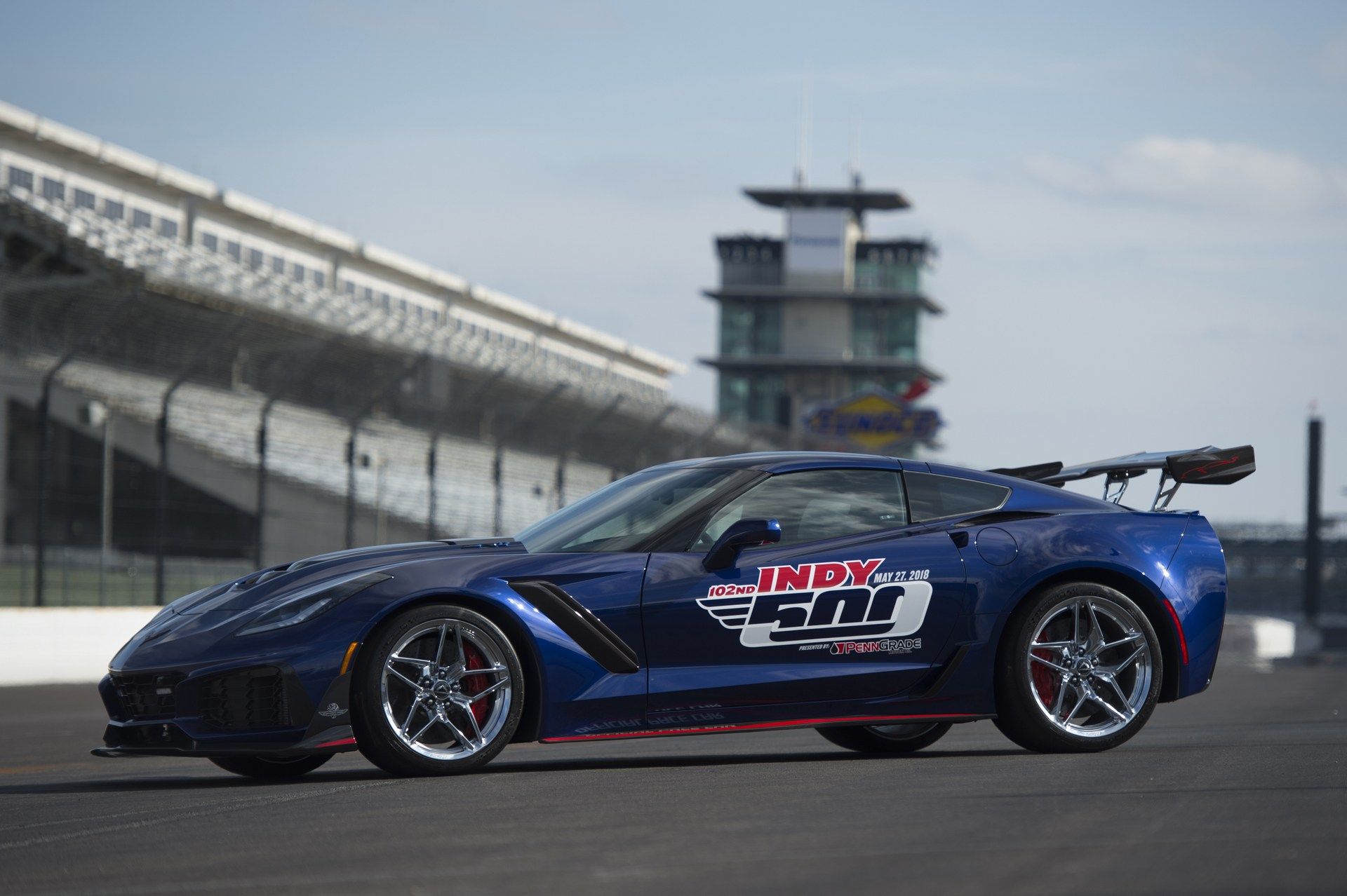 Corvette-ZR1-Pace-Car-2 Corvette ZR1 Pace Car Unveiled For The 2018 Indianapolis 500