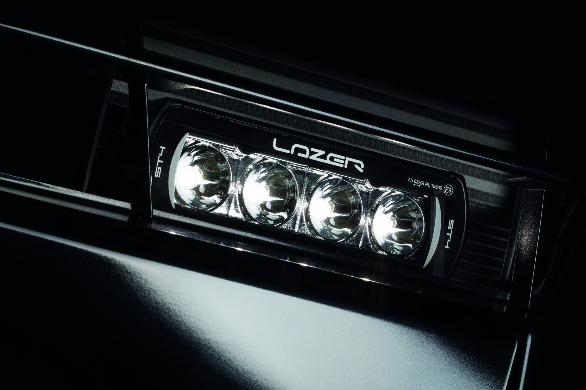 D-MAX_STEALTH_11 If Batman Was A Farmer: Isuzu D-Max AT35 Ditches Chrome For A Stealthier Look