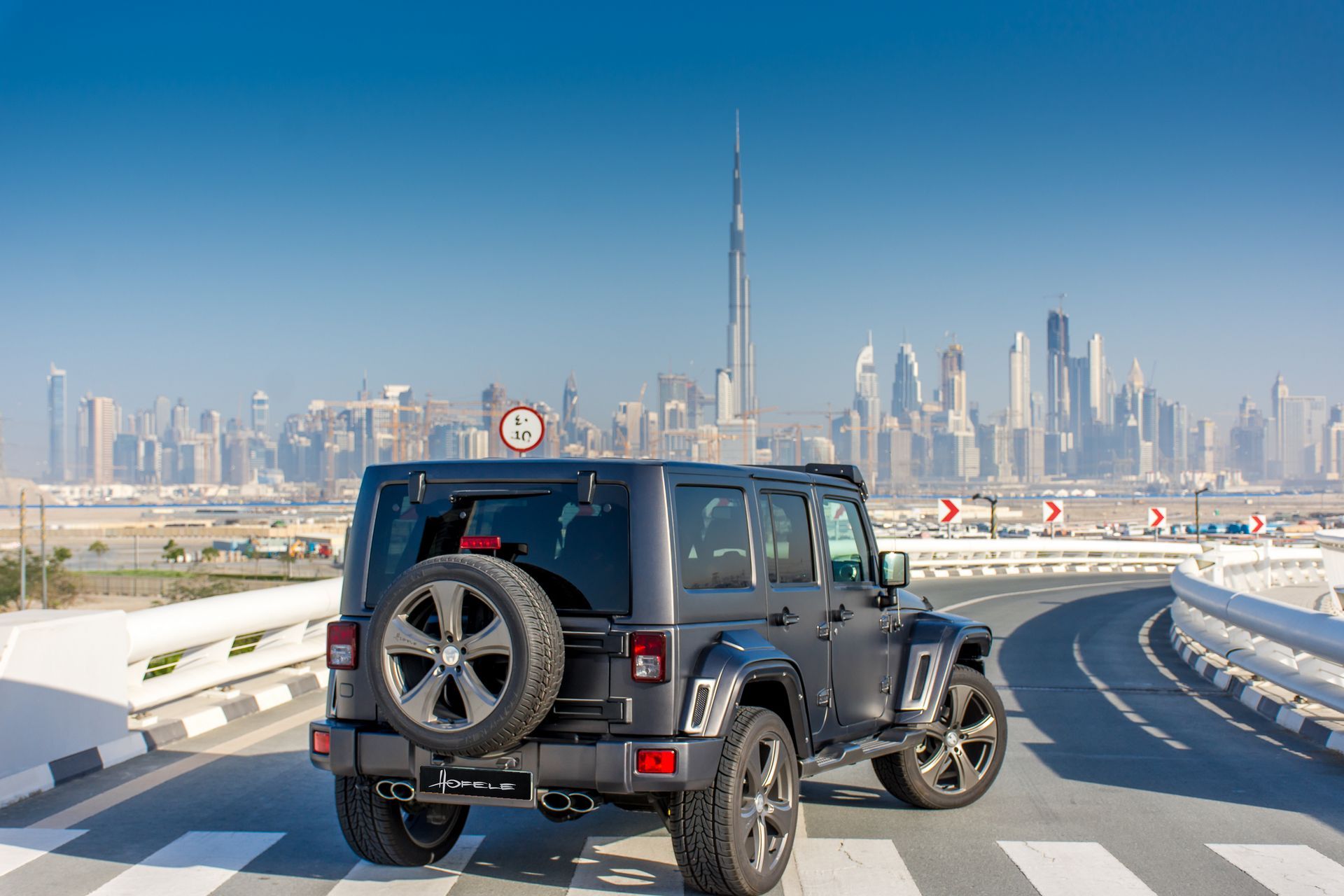 Hofele-Jeep-Wrangler-3 Hofele’s Jeep Wrangler JK Is Five Courses Of Overkill