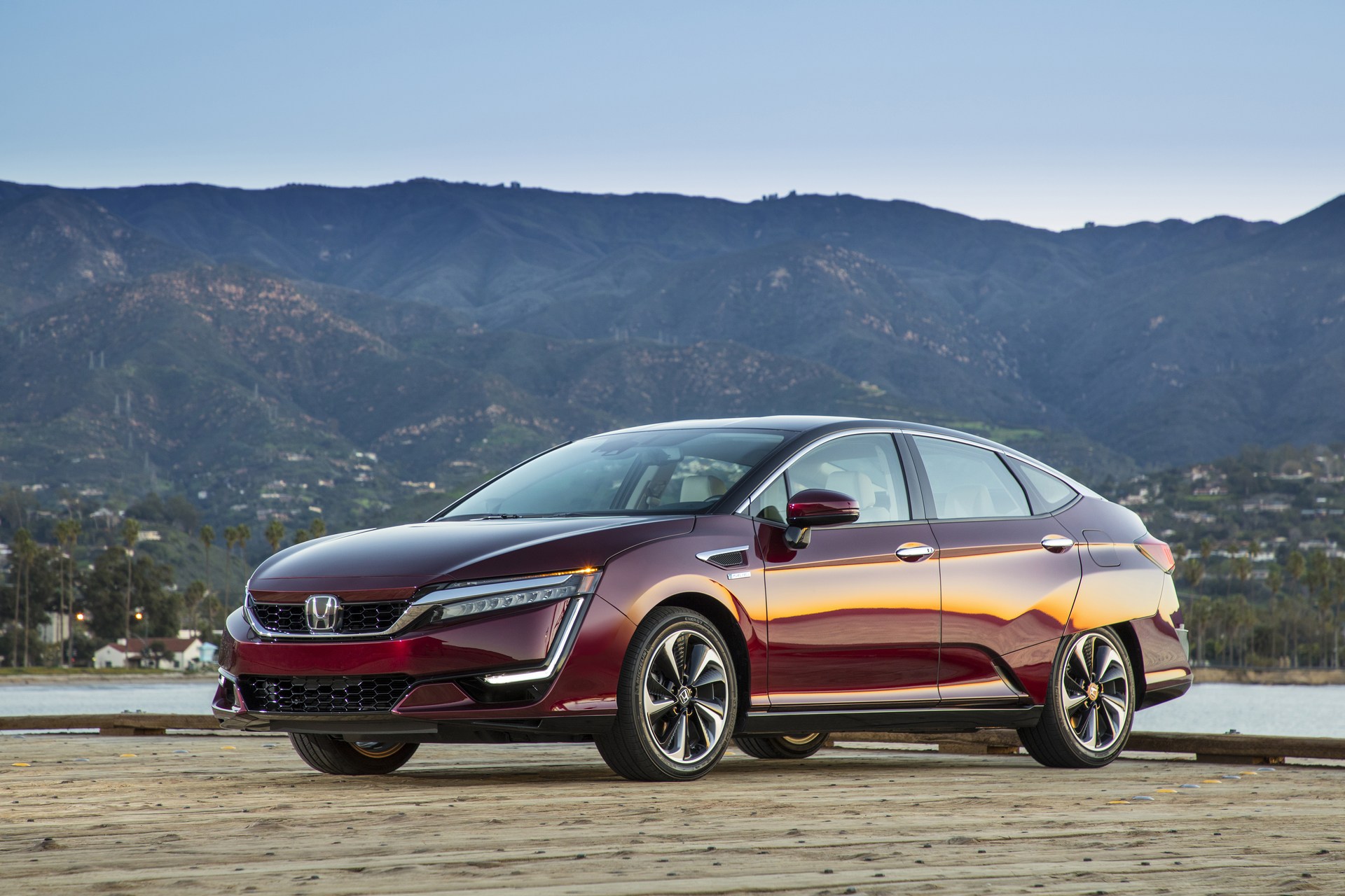 Honda-Clarity-Fuel-Cell-15 2018 Honda Clarity Fuel Cell Arrives In California For $369 A Month With $2,868 Down