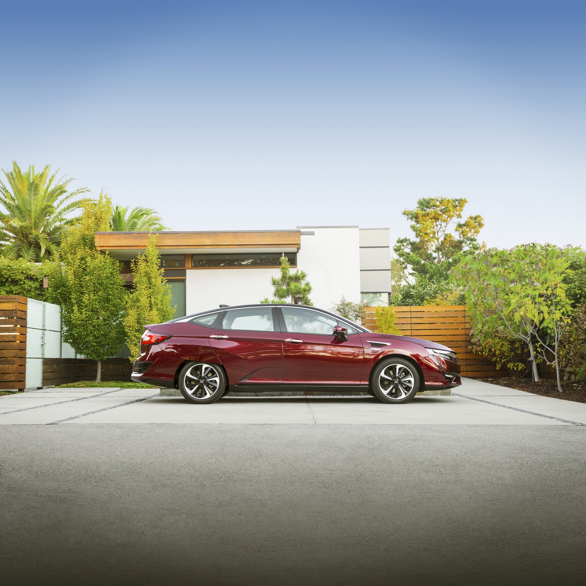 Honda-Clarity-Fuel-Cell-3 2018 Honda Clarity Fuel Cell Arrives In California For $369 A Month With $2,868 Down