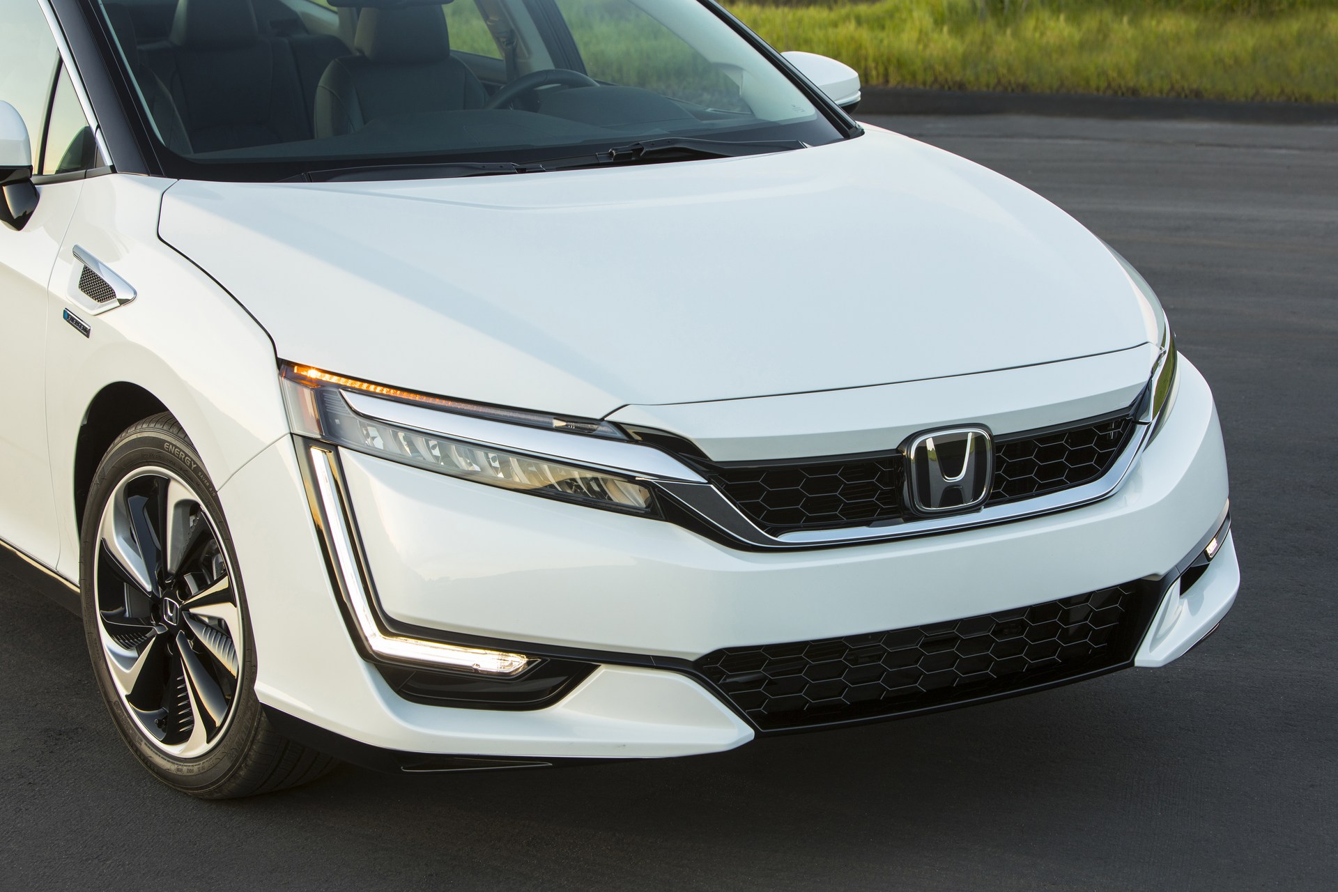 Honda-Clarity-Fuel-Cell-58 2018 Honda Clarity Fuel Cell Arrives In California For $369 A Month With $2,868 Down