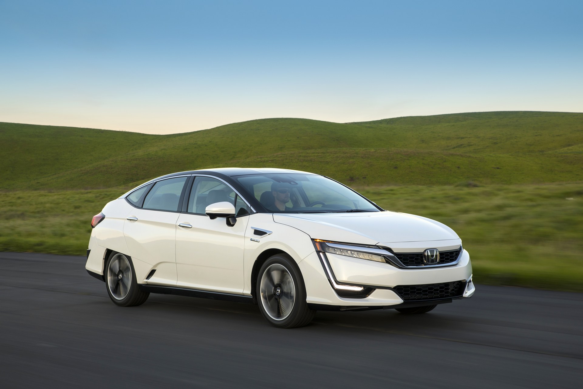 Honda-Clarity-Fuel-Cell-59 2018 Honda Clarity Fuel Cell Arrives In California For $369 A Month With $2,868 Down