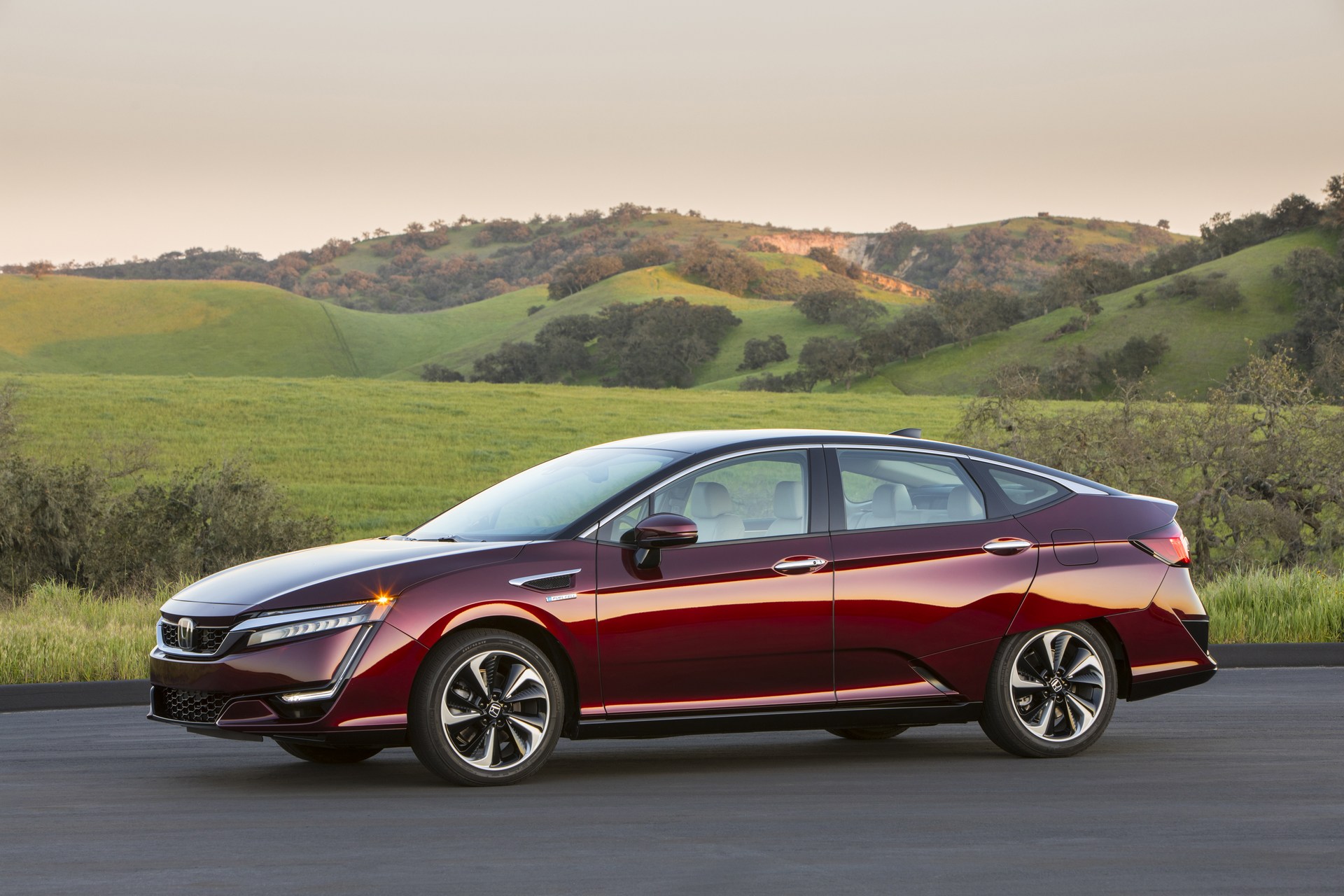 Honda-Clarity-Fuel-Cell-85 2018 Honda Clarity Fuel Cell Arrives In California For $369 A Month With $2,868 Down