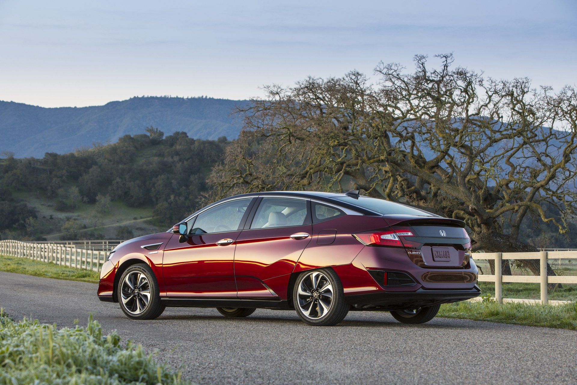 Honda-Clarity-Fuel-Cell-89 2018 Honda Clarity Fuel Cell Arrives In California For $369 A Month With $2,868 Down
