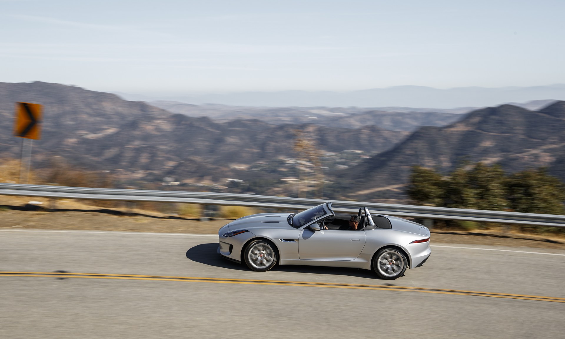 Jaguar-F-Type-1 2019 Jaguar F-Type Gains Larger Infotainment System And Standard Torque Vectoring