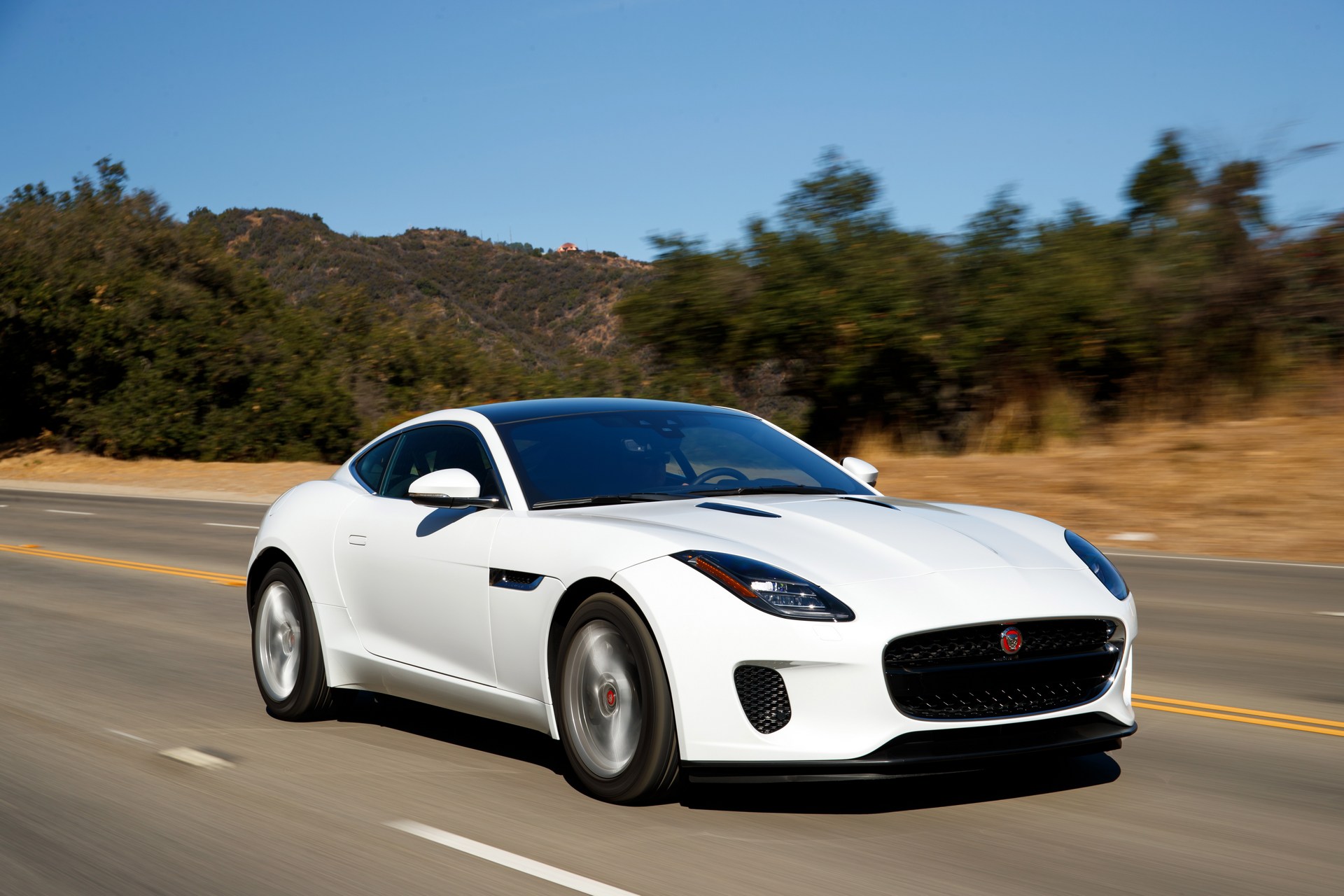 Jaguar-F-Type-12 2019 Jaguar F-Type Gains Larger Infotainment System And Standard Torque Vectoring
