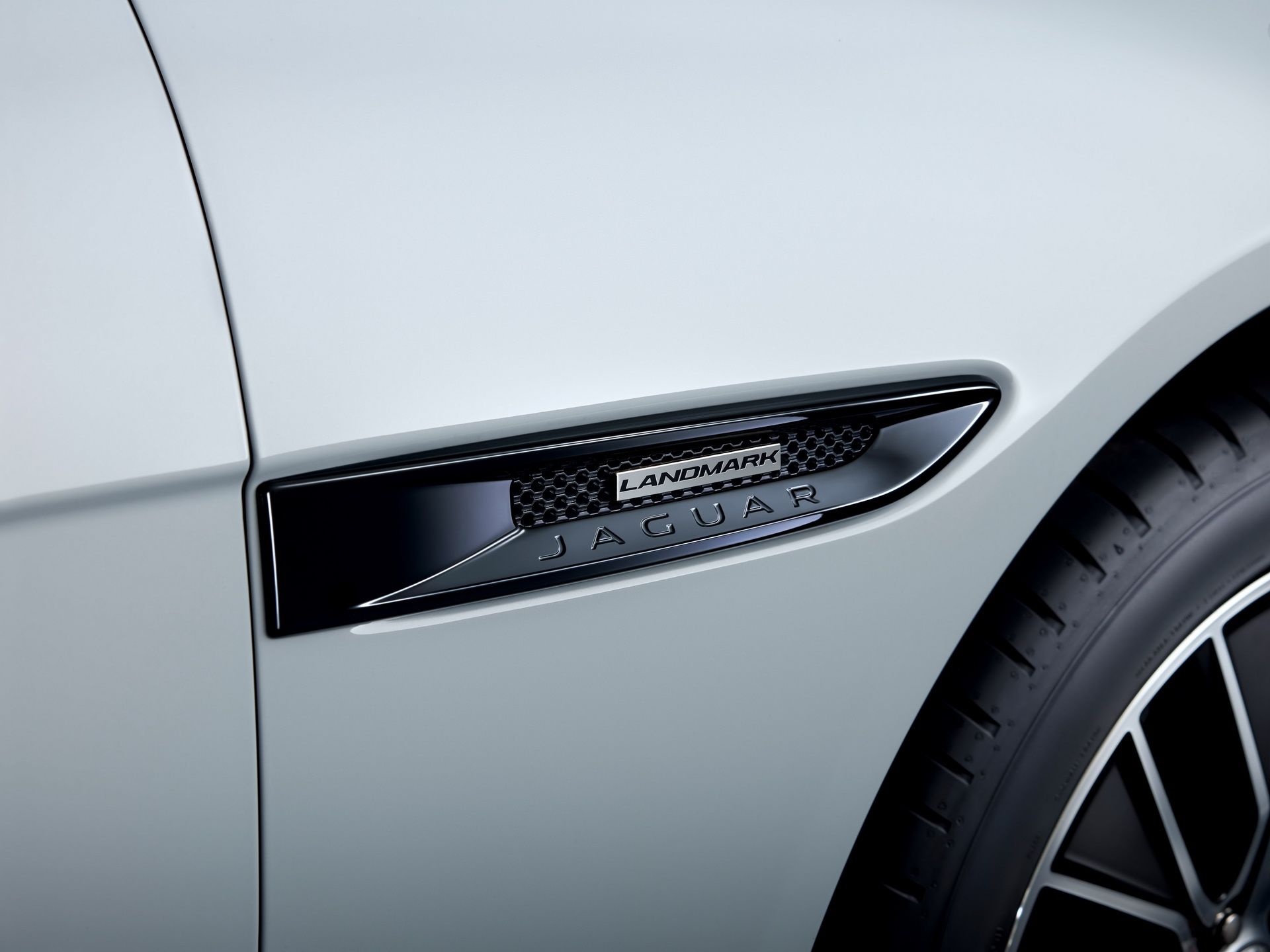 Jaguar_XE_Landmark_07 You Can Now Order A 2019 Jaguar XE Landmark Edition In The UK