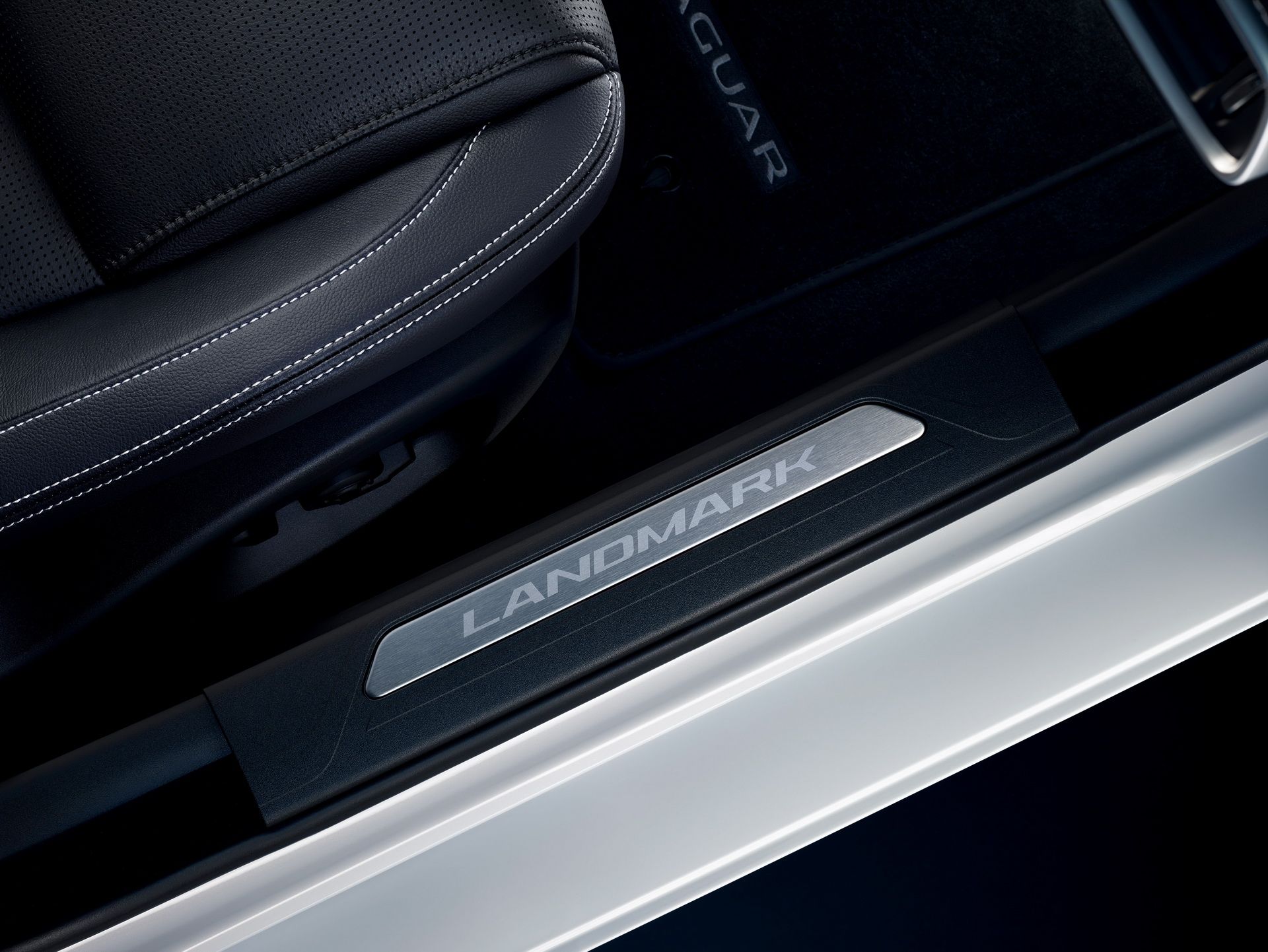 Jaguar_XE_Landmark_08 You Can Now Order A 2019 Jaguar XE Landmark Edition In The UK