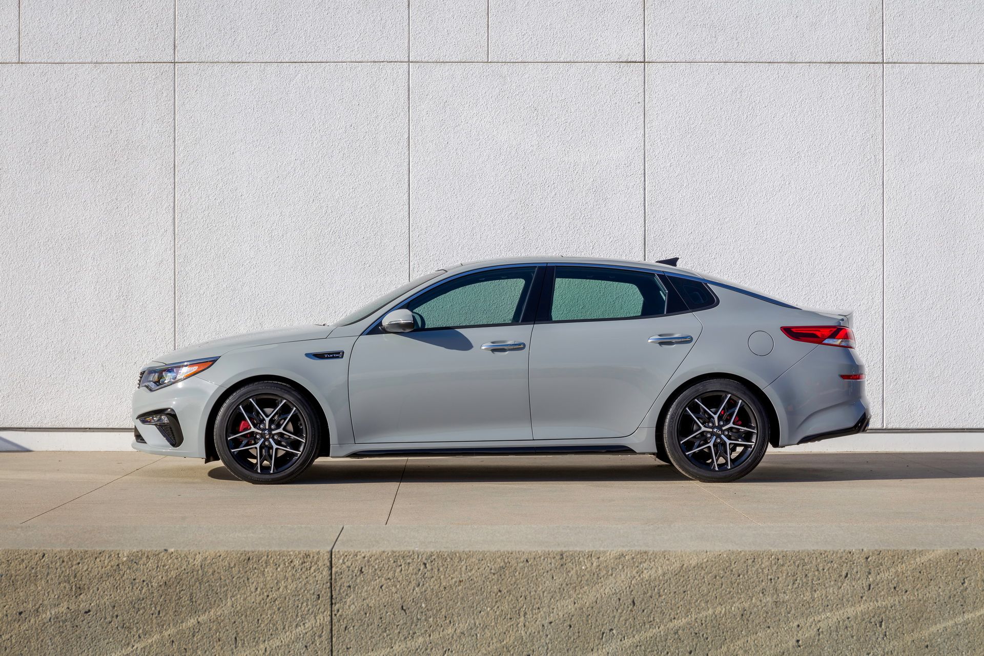 Kia-Optima-Sedona-Niro-All-Wheel-Drive-2 Kia Niro, Optima, And Sedona May Get All-Wheel Drive