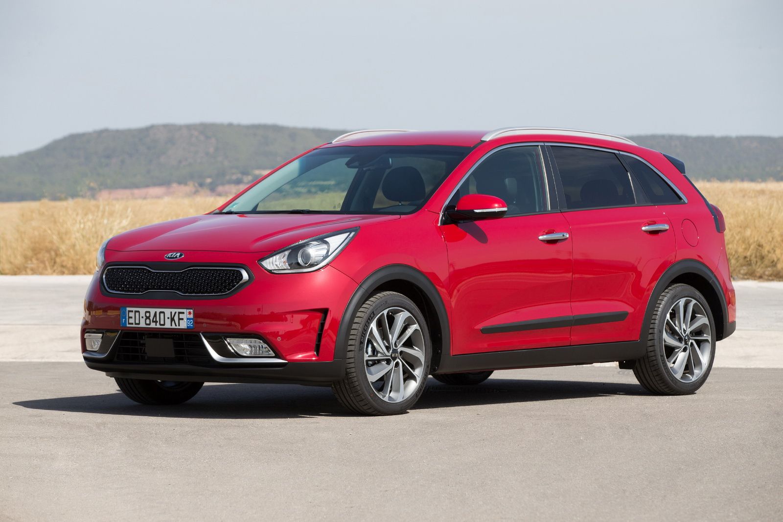 Kia-Optima-Sedona-Niro-All-Wheel-Drive-9 Kia Niro, Optima, And Sedona May Get All-Wheel Drive