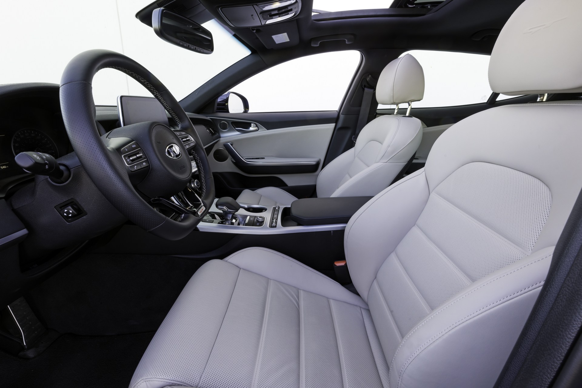 Kia-Stinger-10 Kia Stinger Could Receive New Variants To Keep It Fresh