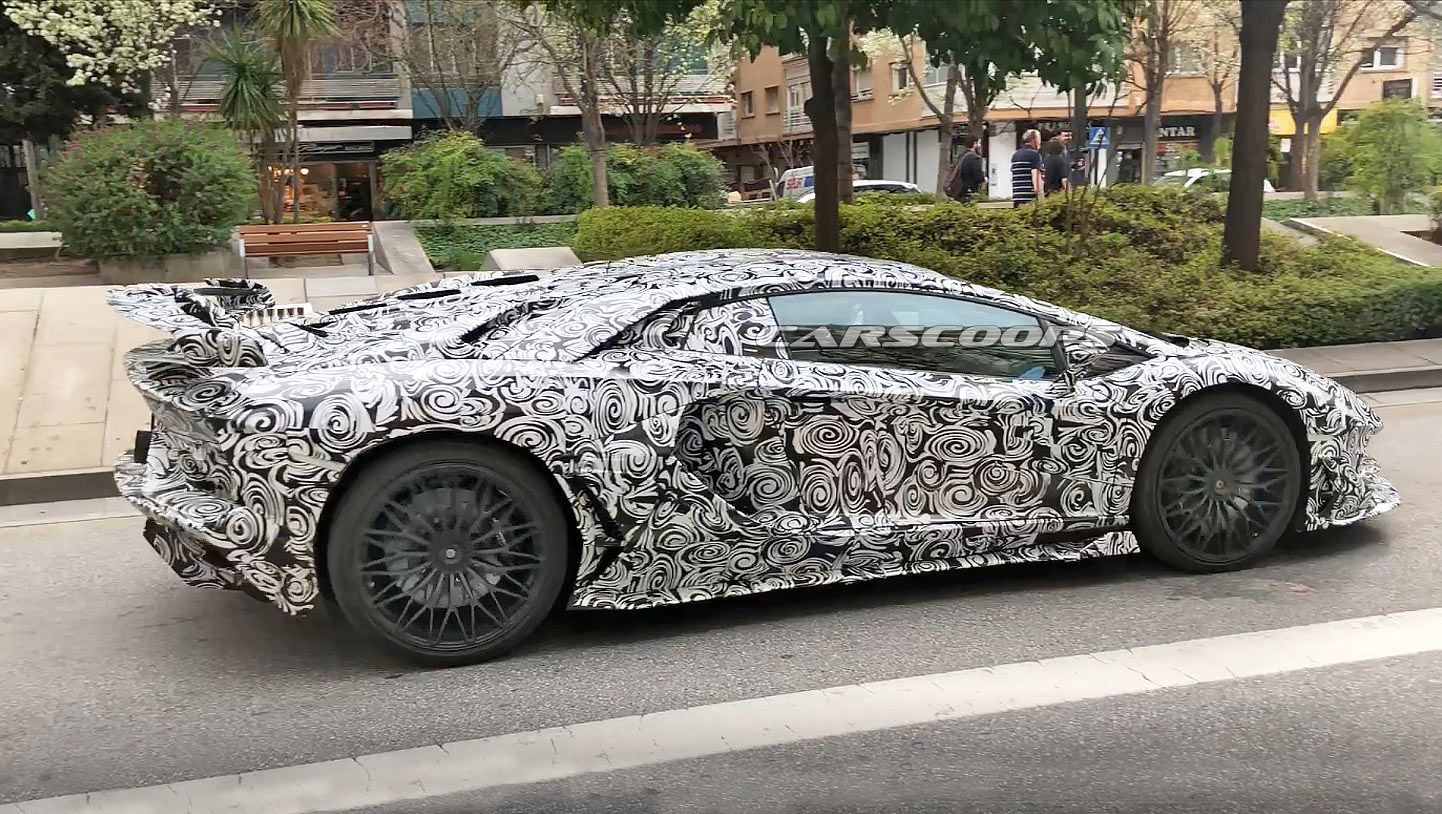 [Imagen: Lamborghini-Aventador-SV-2.jpg]