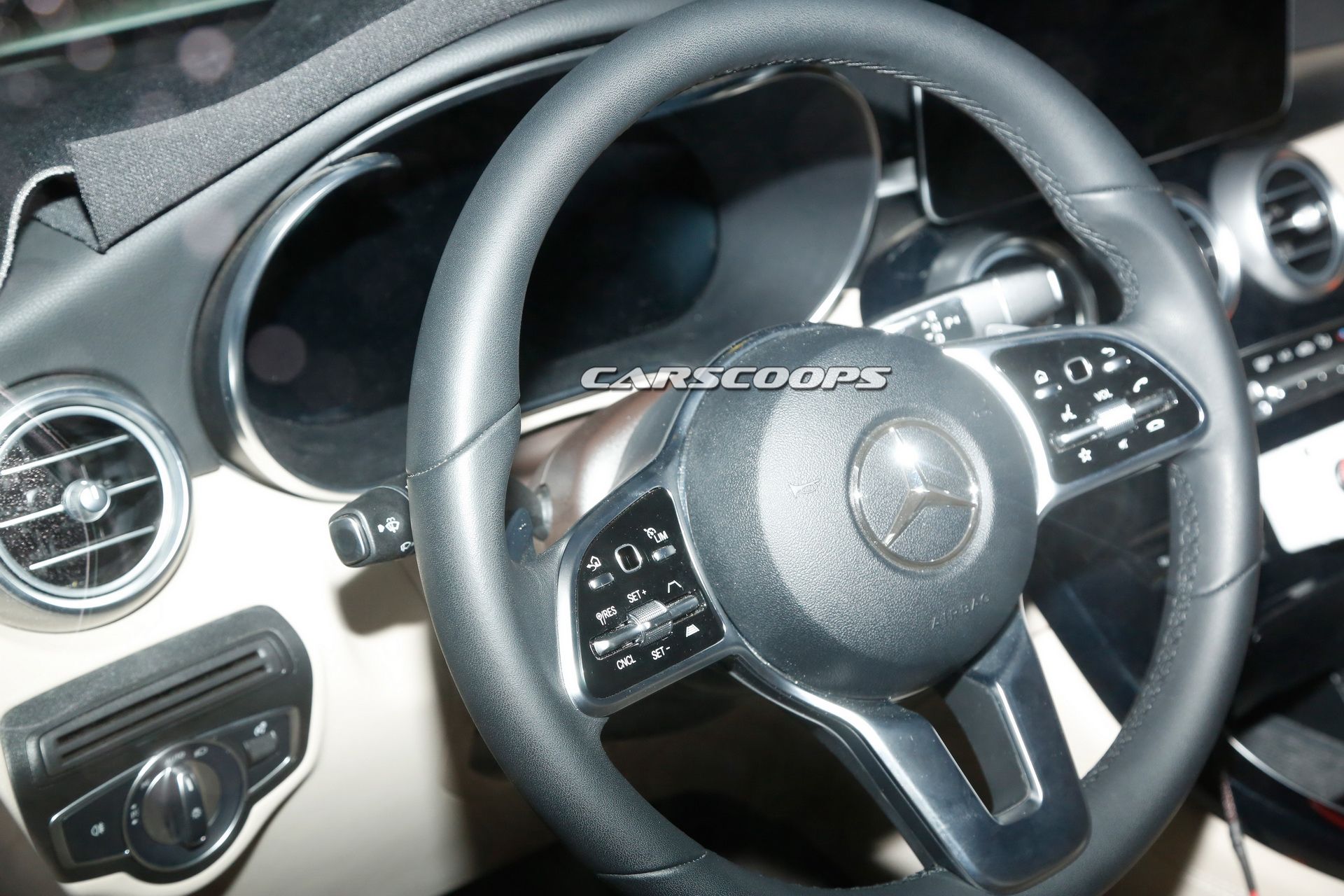 Mercedes-GLC-FL-16 2019 Mercedes GLC Getting A Subtle But Necessary Makeover