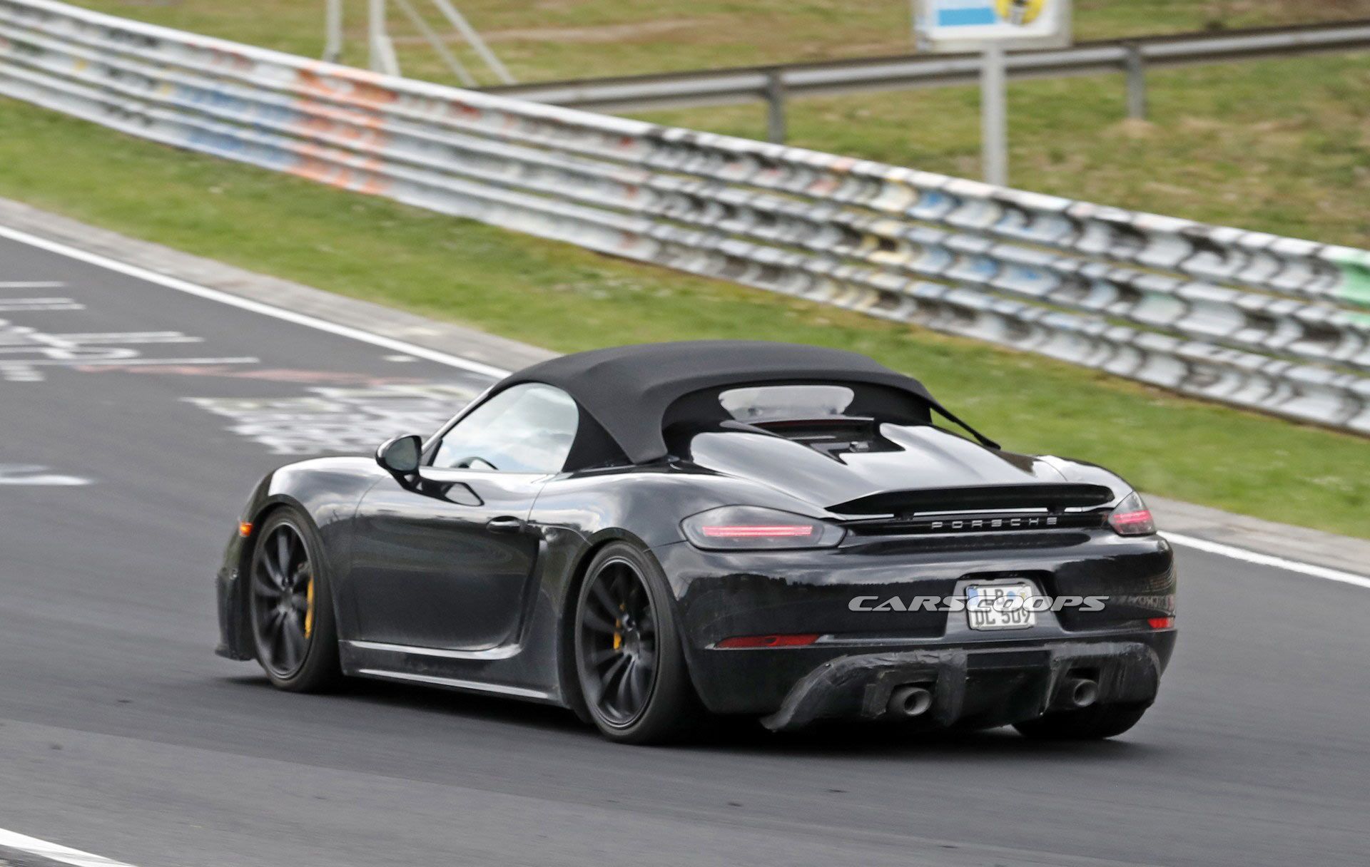 Porsche-718-Boxster-Spyder-65 Porsche Teases New Roadster – Is It The 718 Boxster Spyder?