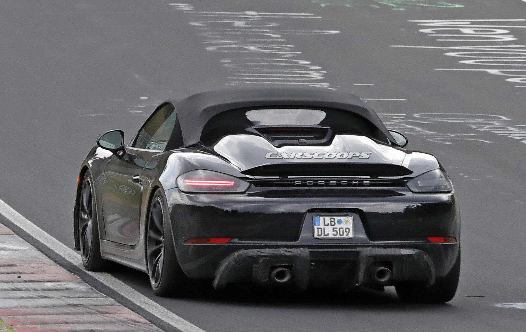 Porsche-718-Boxster-Spyder-67 Porsche Teases New Roadster – Is It The 718 Boxster Spyder?