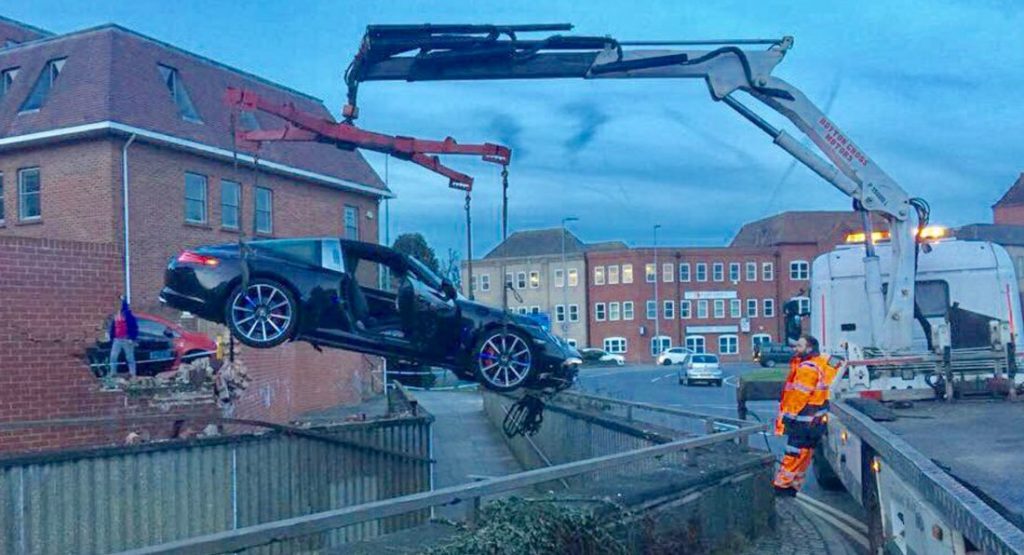  That’s Not How You Park A Porsche 911 Targa 4S