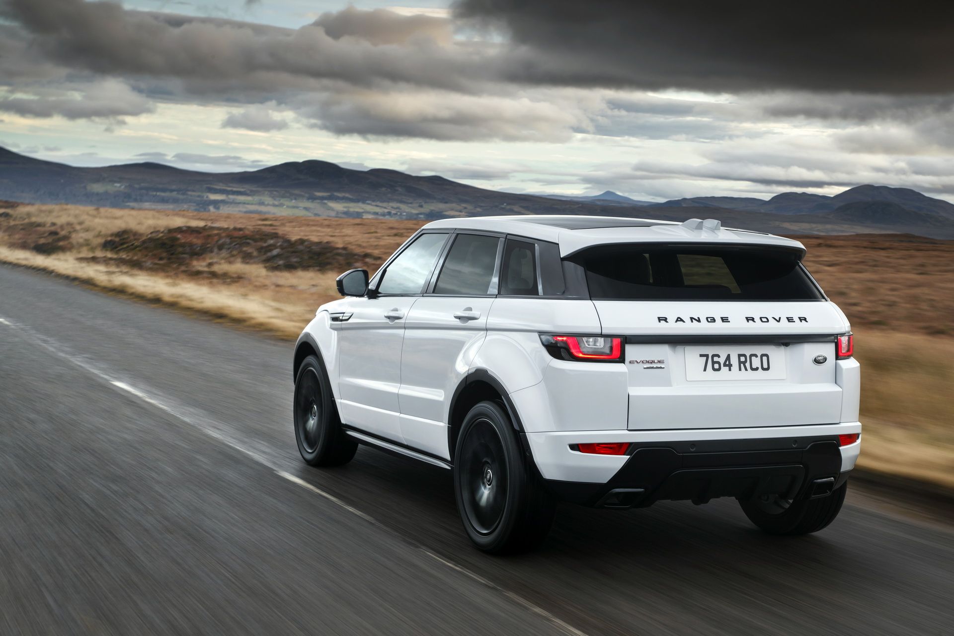 Range-Rover-Evoque-03 Land Rover Planning Baby SUV Series To Boost Its Sales Volumes