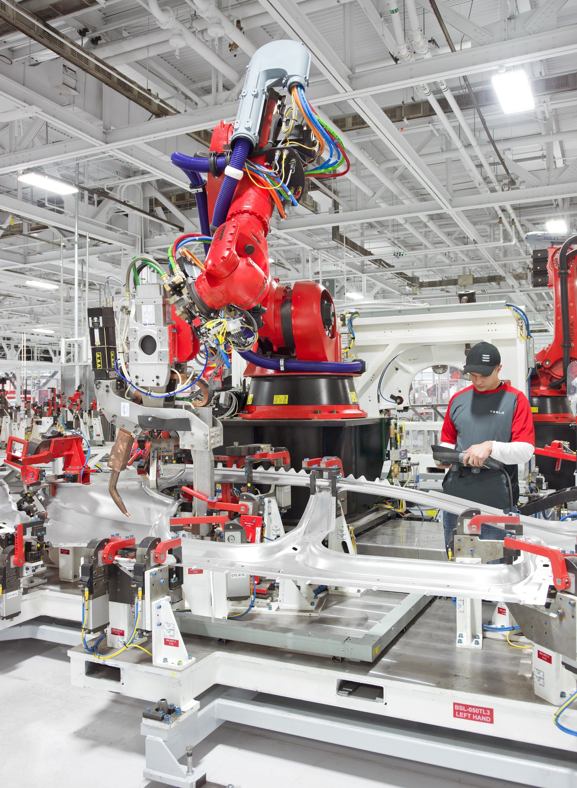 Tesla-Fremont-2 Tesla Slams Claims Of Under Reported Worker Injuries As “Ideologically Motivated” Attack