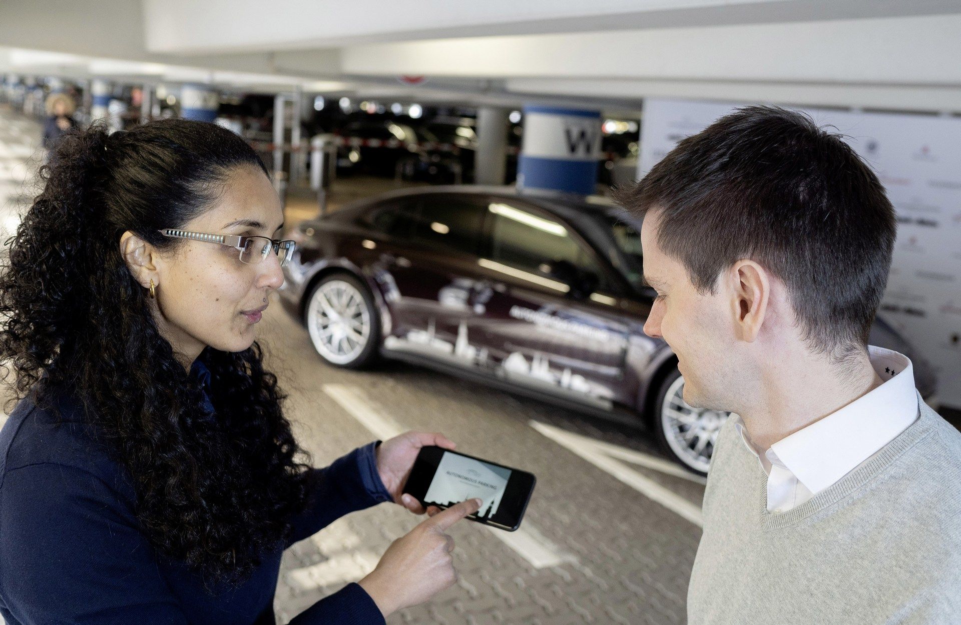 VW-Autonomous-Parking-4 VW Aims To Take Autonomous Parking Mainstream In 2020