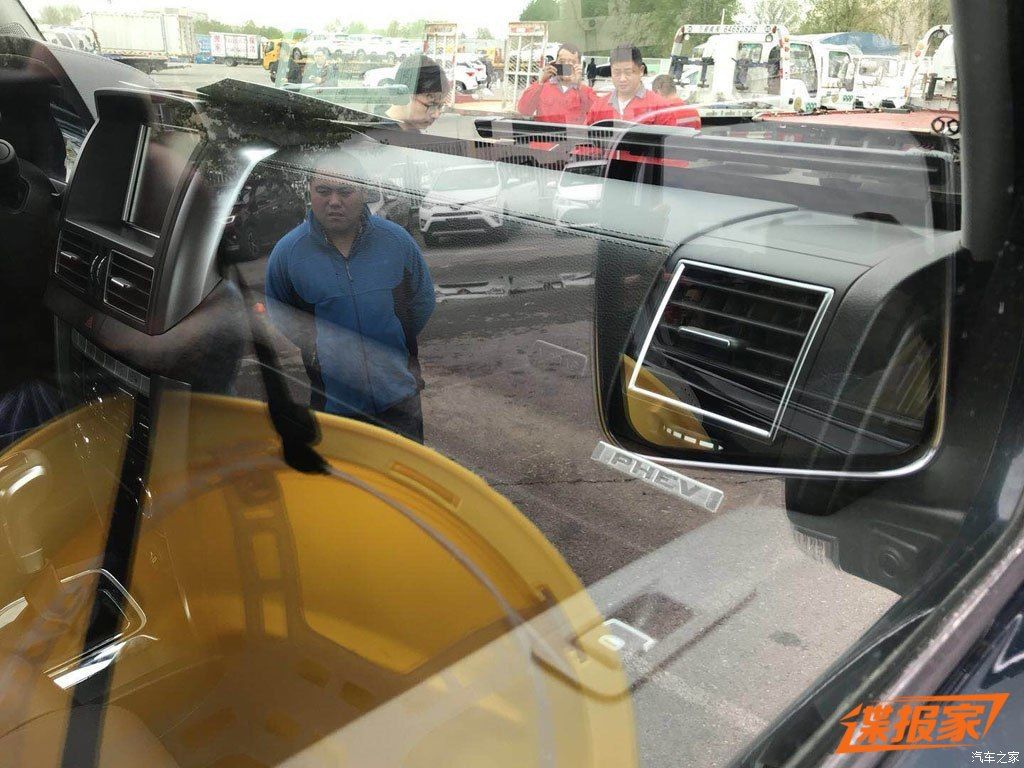 beijing-auto-bj60-6x6-auto-china-7 BAIC BJ80 6×6 Shamelessly Flaunts Mercedes G63 6×6 Copycat Looks In Beijing