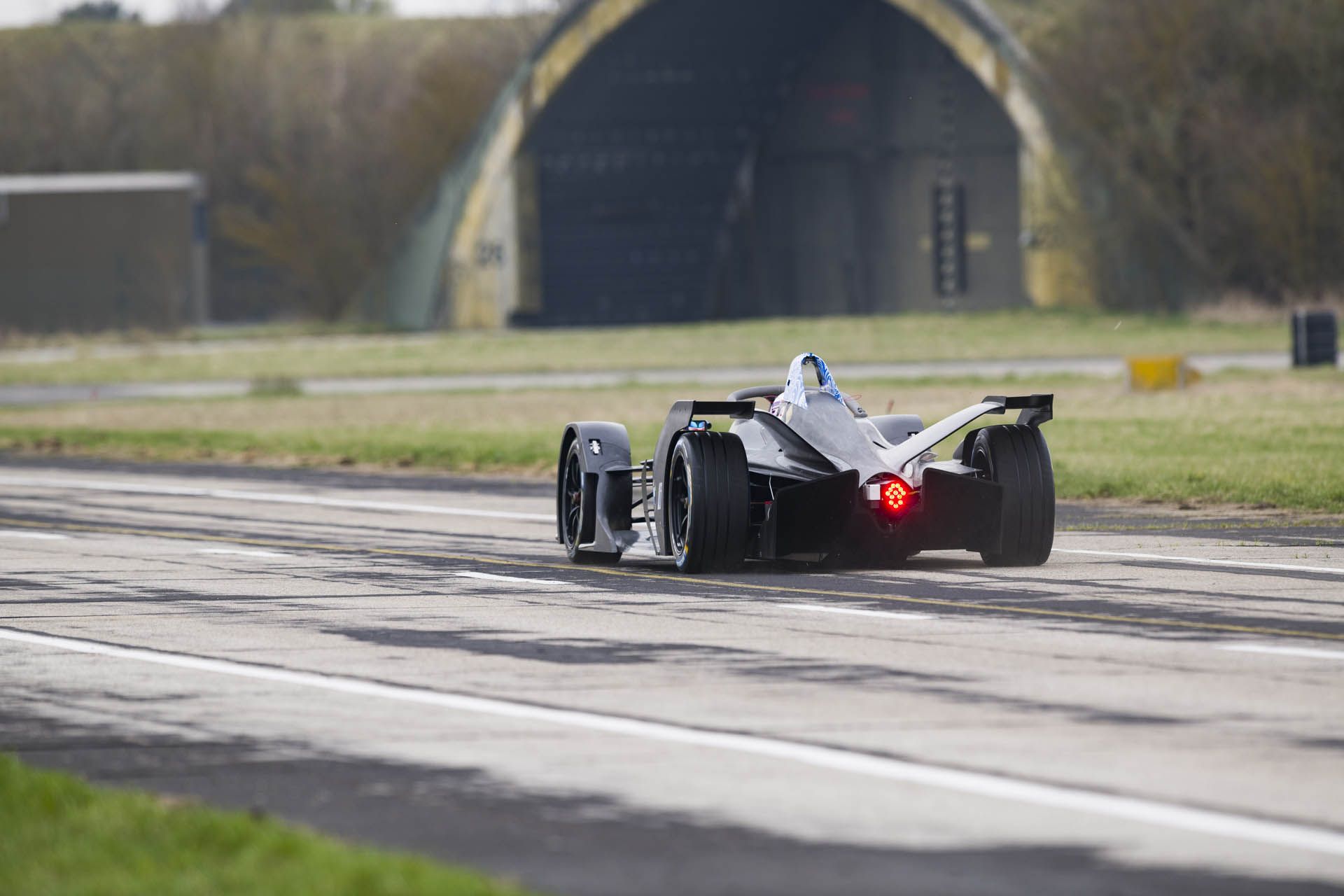 bmw-formula-e-test-10 BMW iFE.18 Electric Racer Hits The Track For The First Time