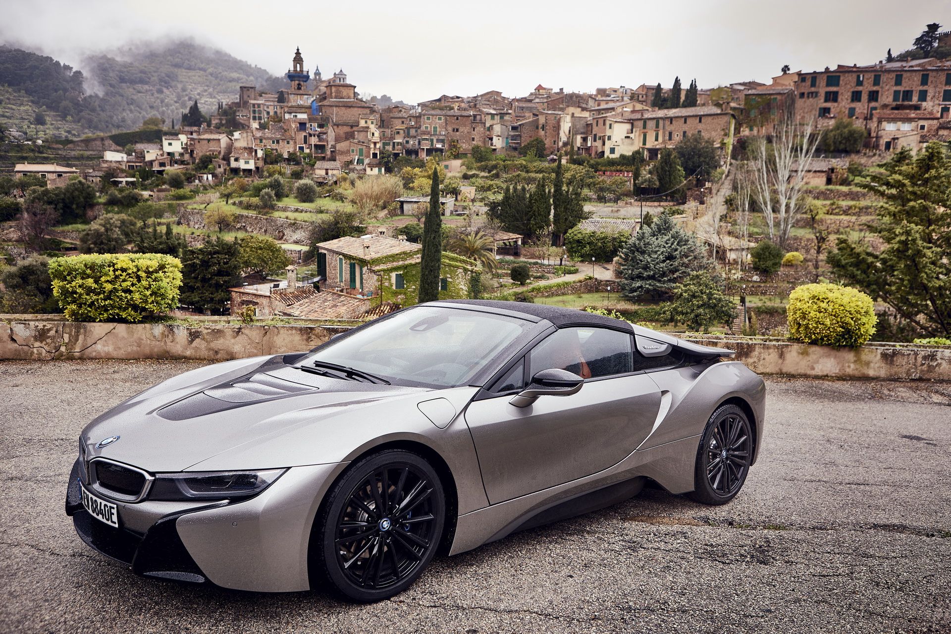 bmw-i8-roadster-1 Get To Know The New BMW i8 Roadster In 169 Images