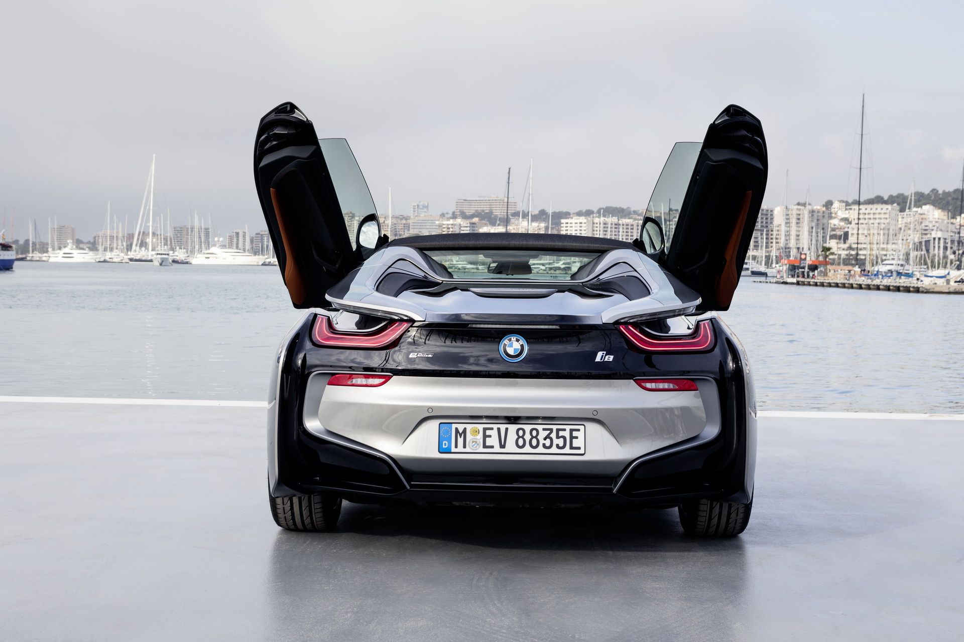 bmw-i8-roadster-103 Get To Know The New BMW i8 Roadster In 169 Images