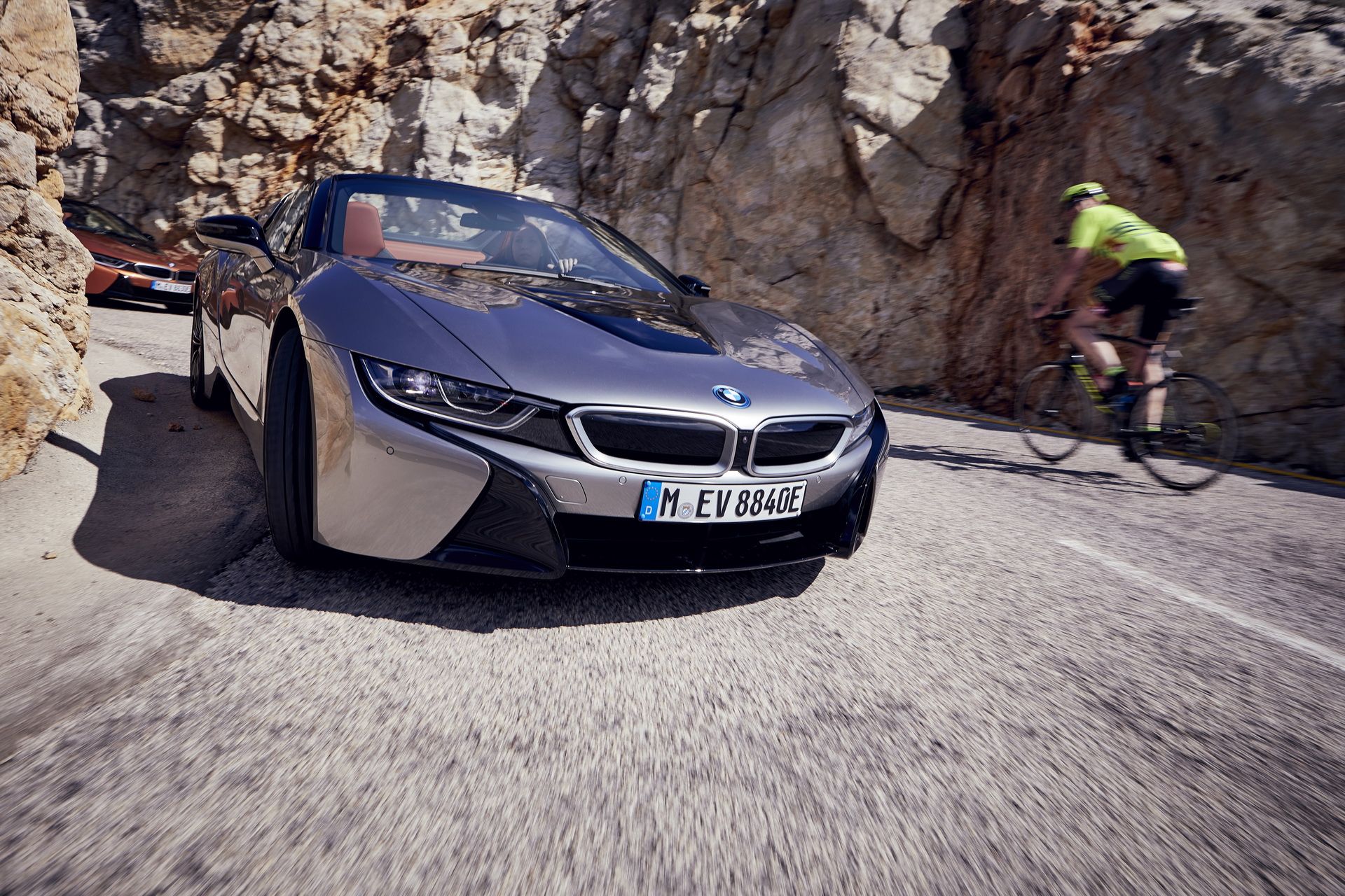 bmw-i8-roadster-11 Get To Know The New BMW i8 Roadster In 169 Images