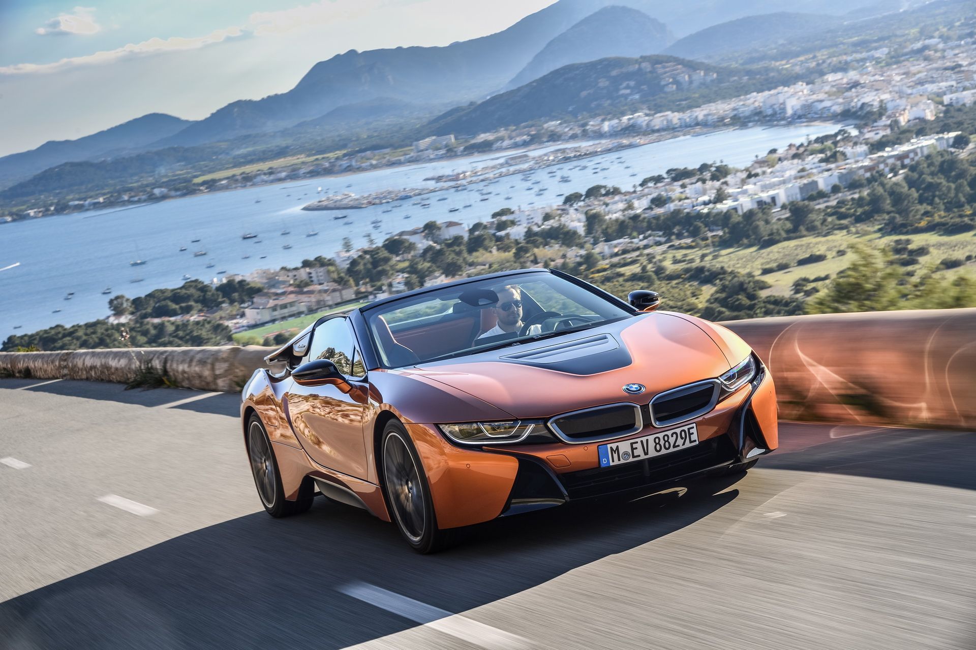 bmw-i8-roadster-110 Get To Know The New BMW i8 Roadster In 169 Images